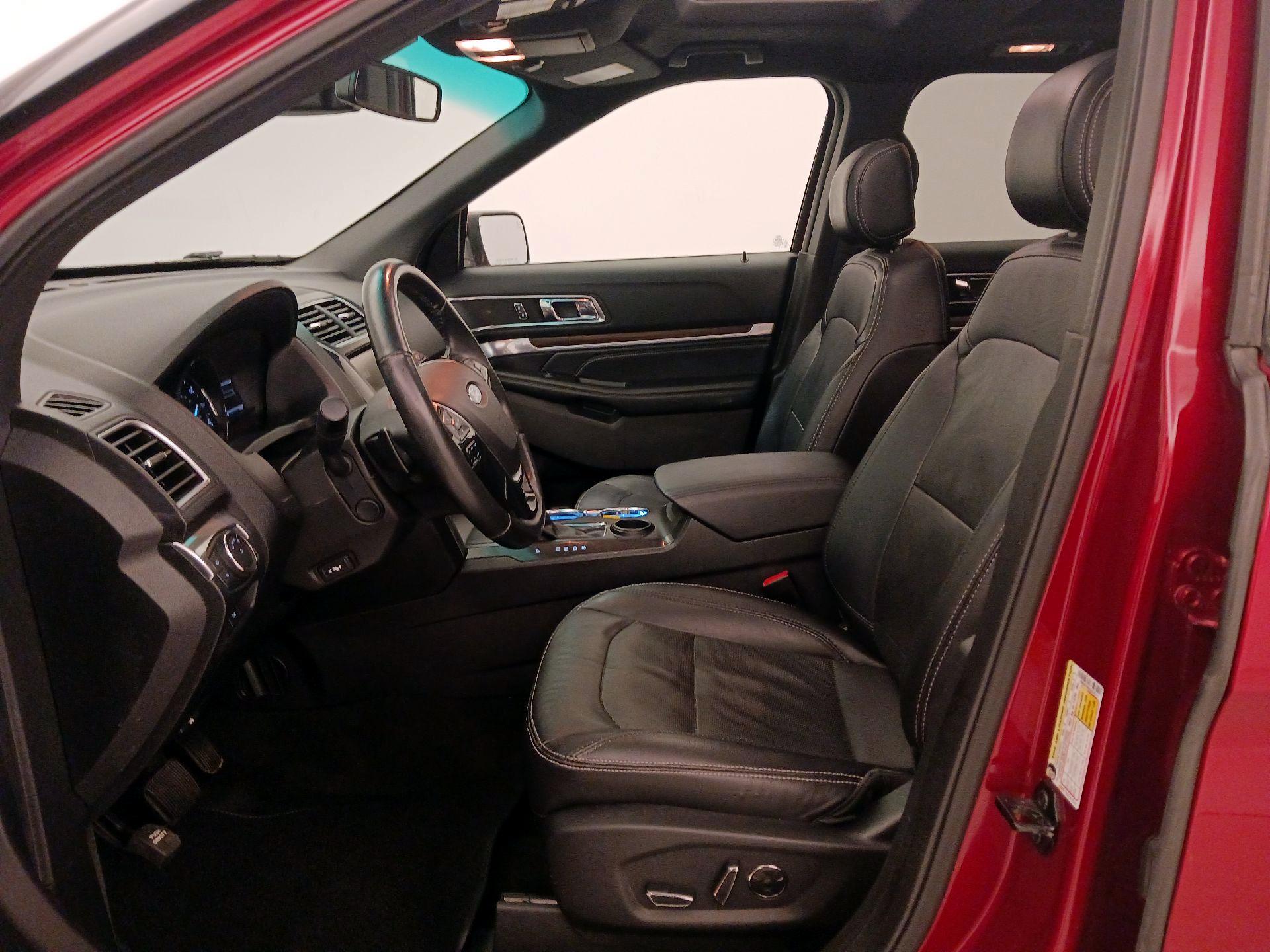 Thumbnail: 2016 Ford Explorer - 11