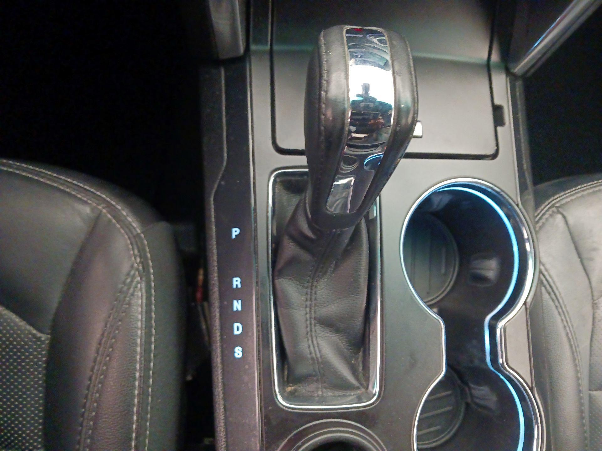Thumbnail: 2016 Ford Explorer - 17