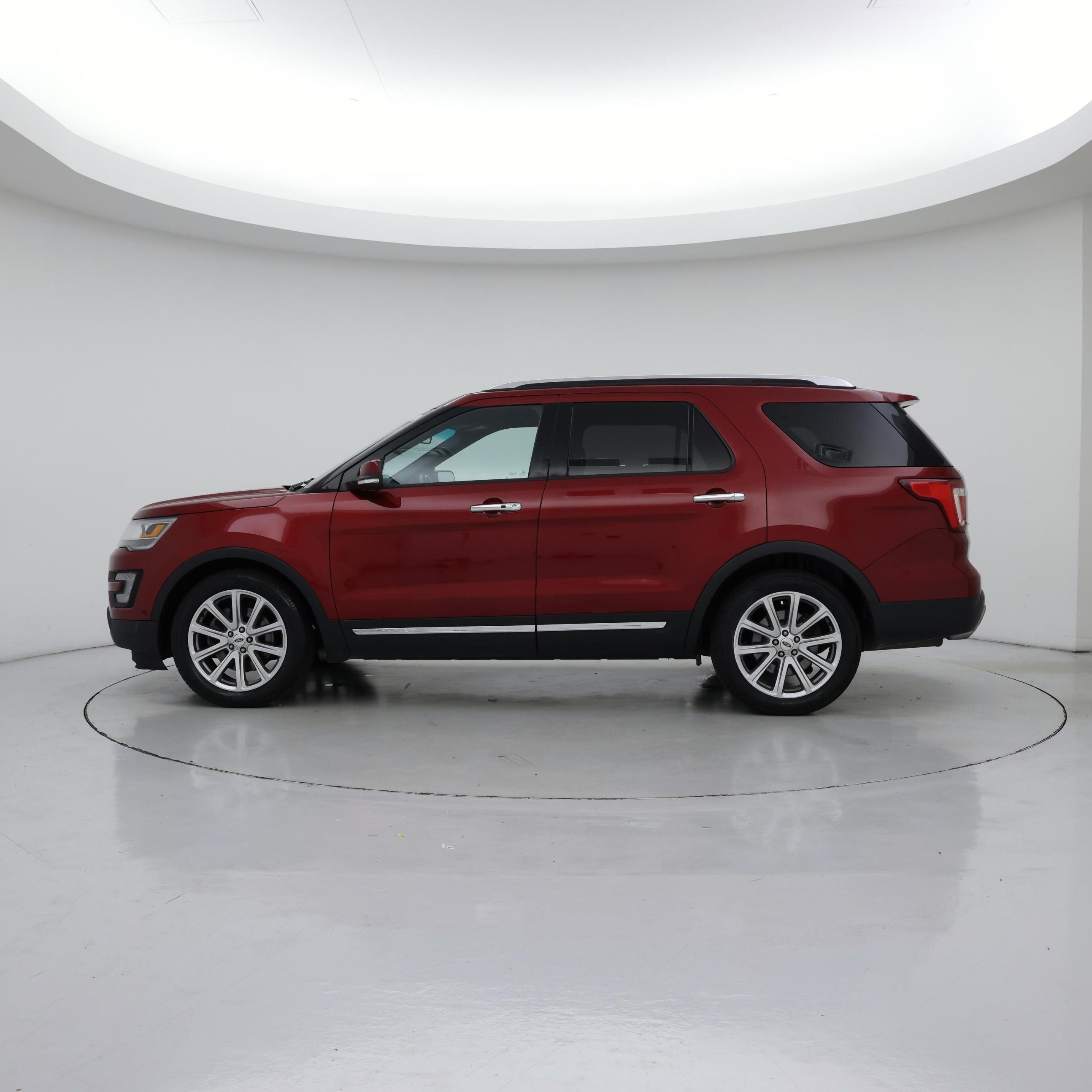 Thumbnail: 2016 Ford Explorer - 3
