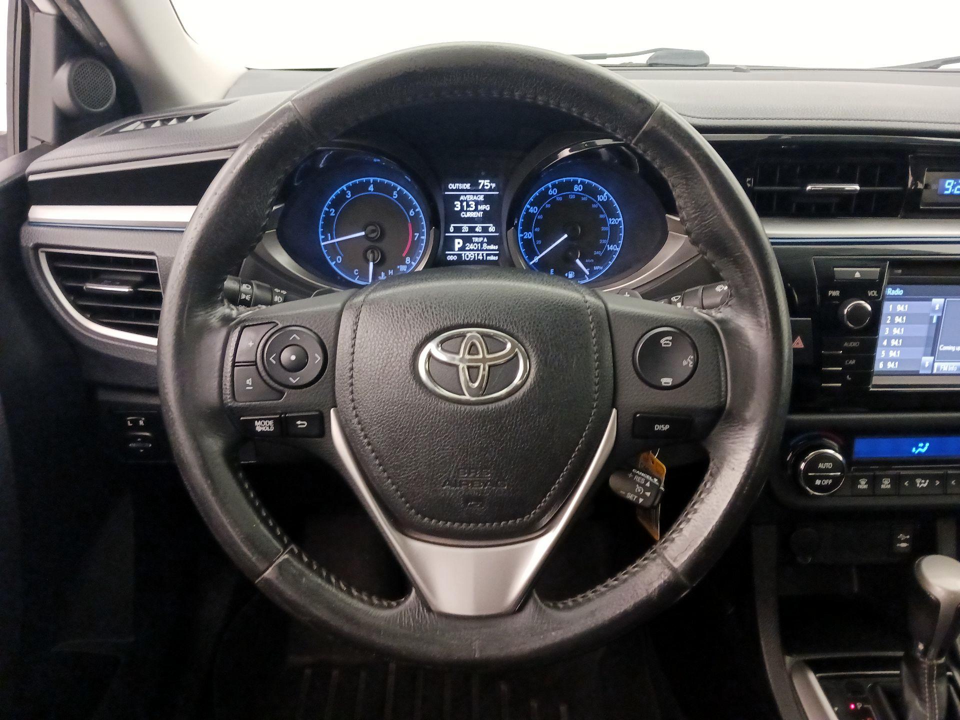 Thumbnail: 2014 Toyota Corolla - 10