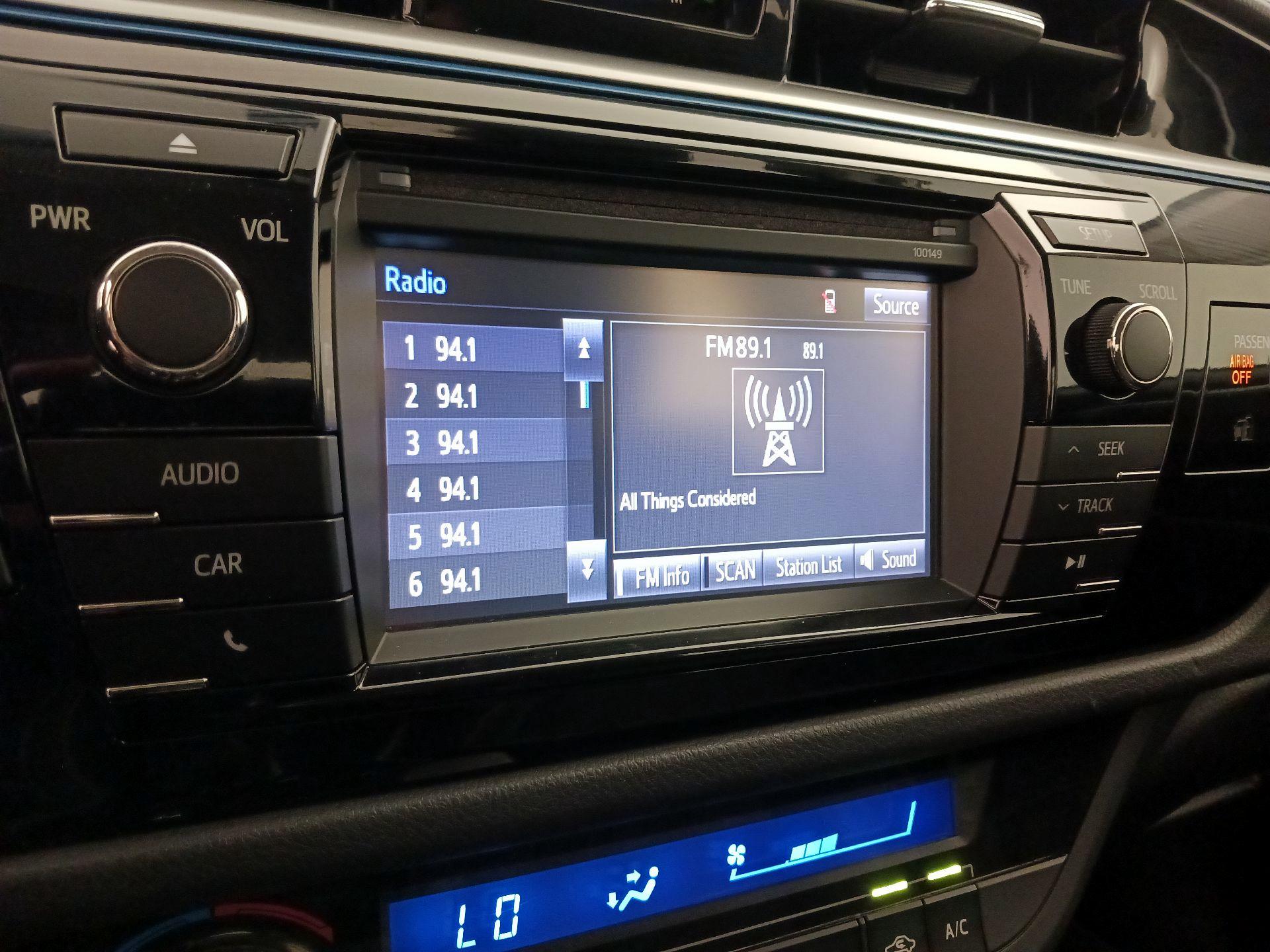 Thumbnail: 2014 Toyota Corolla - 15