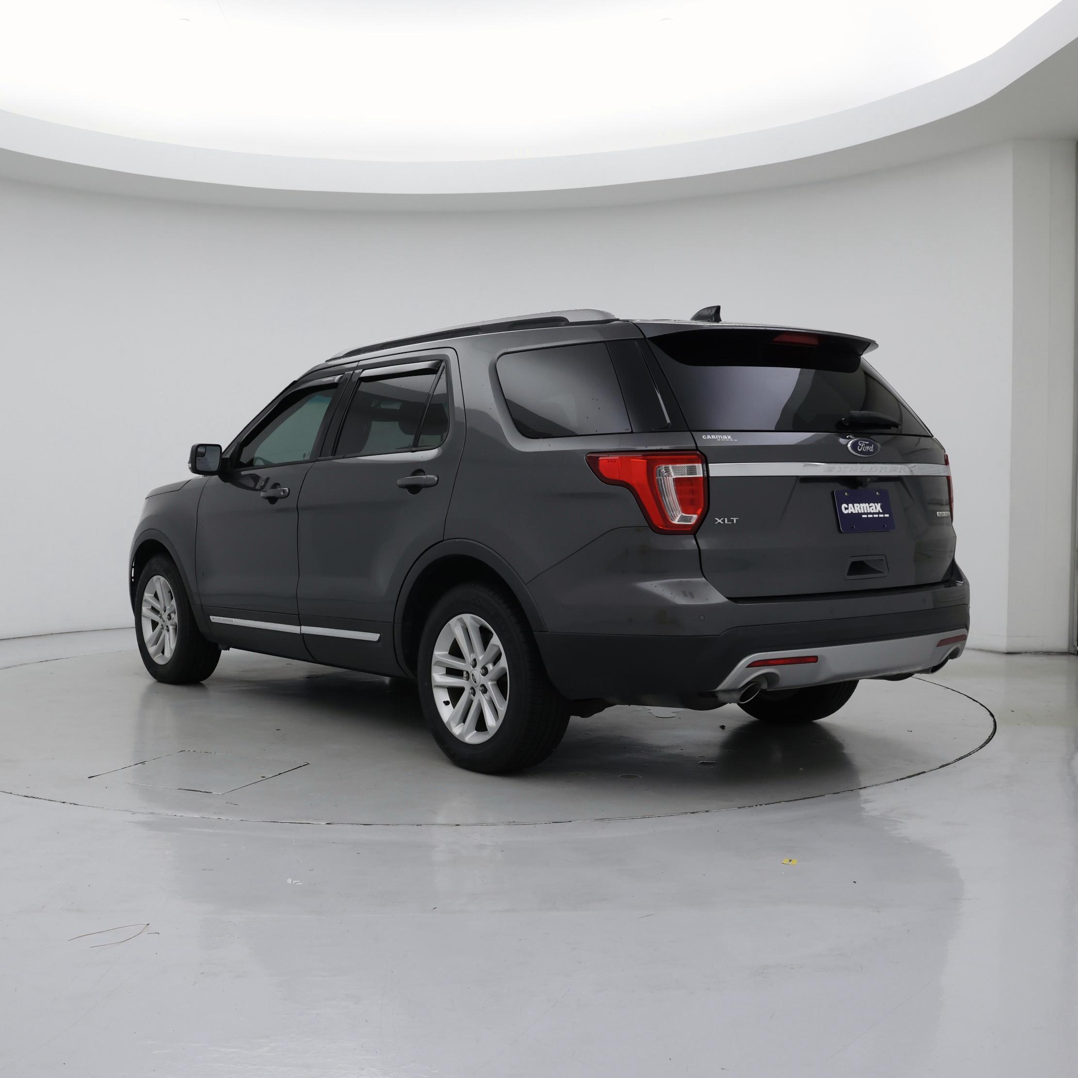 Thumbnail: 2016 Ford Explorer - 2