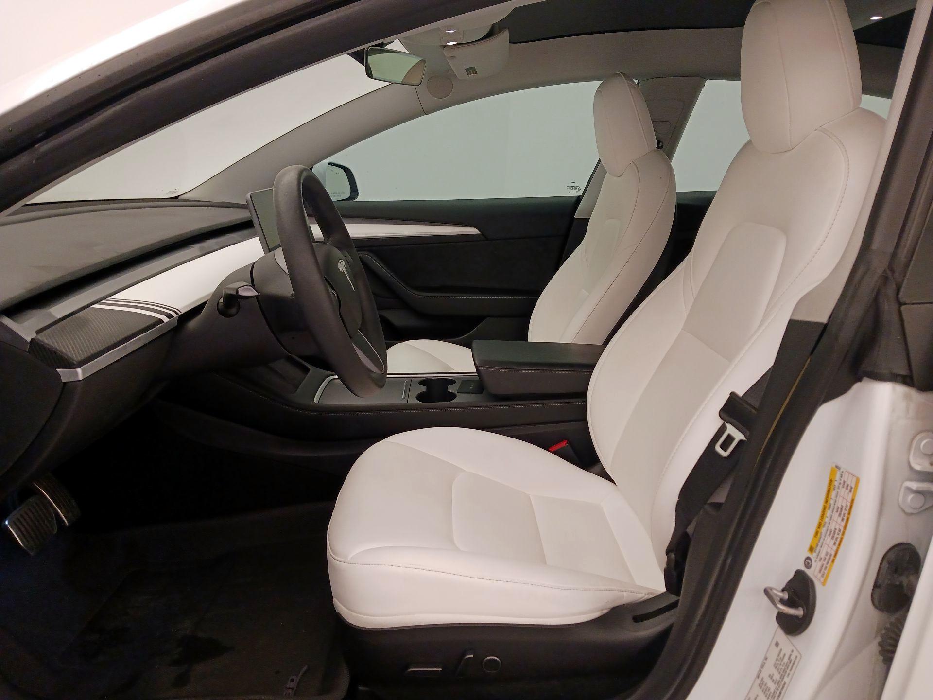 Thumbnail: 2021 Tesla Model 3 - 11