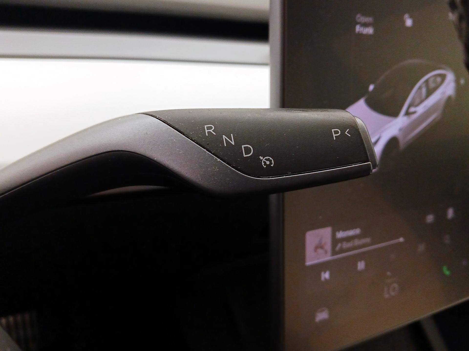 Thumbnail: 2021 Tesla Model 3 - 17