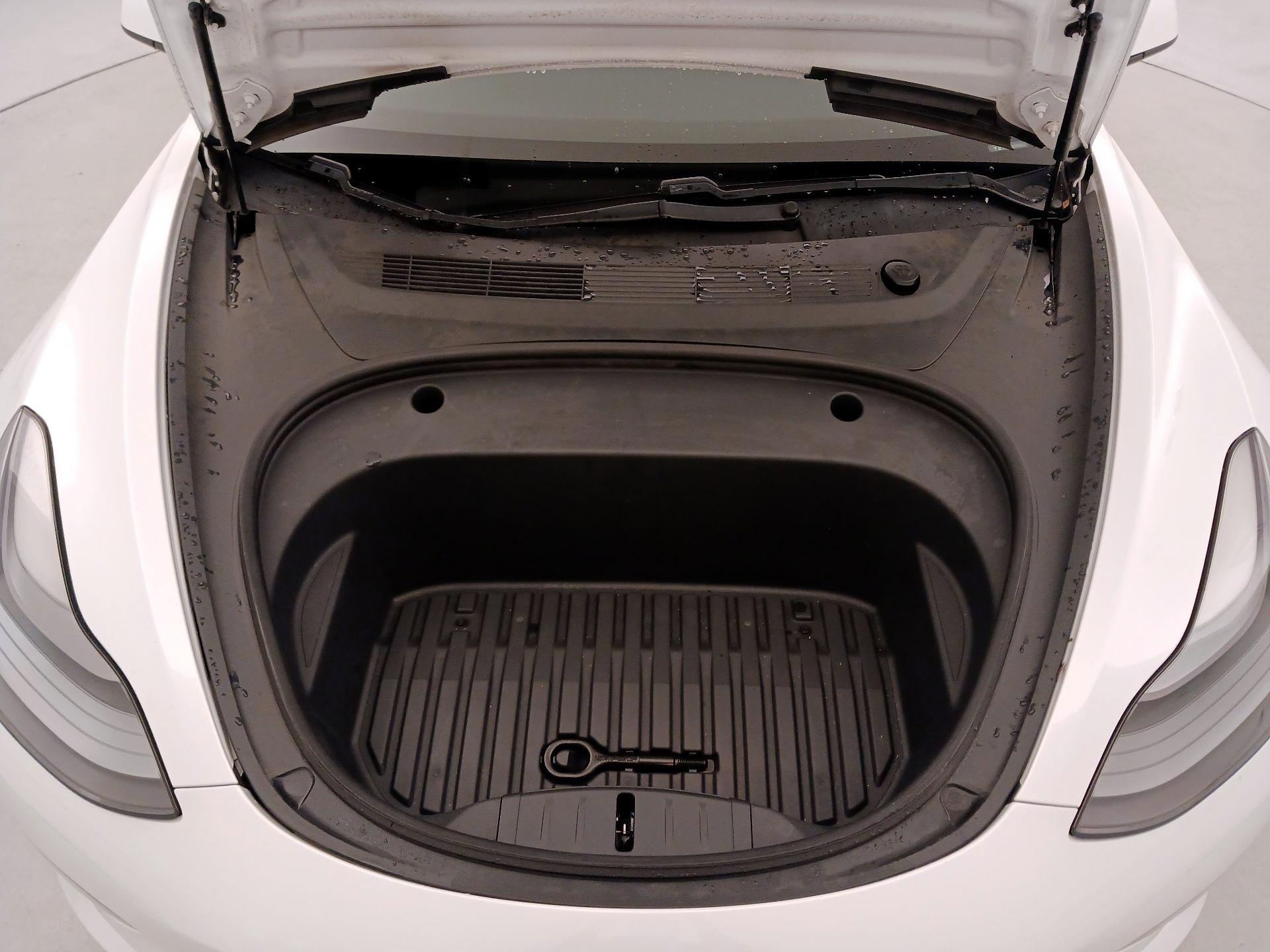 Thumbnail: 2021 Tesla Model 3 - 20