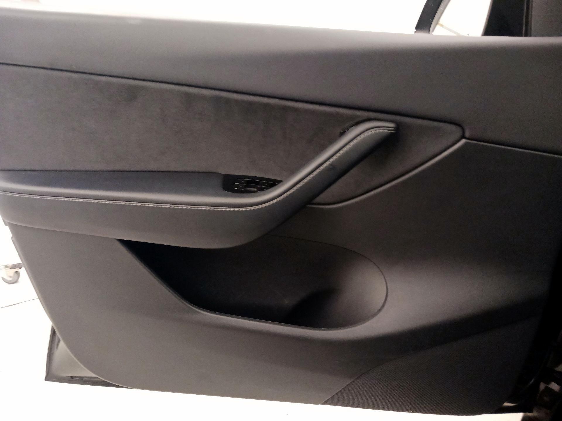 Thumbnail: 2021 Tesla Model Y - 12