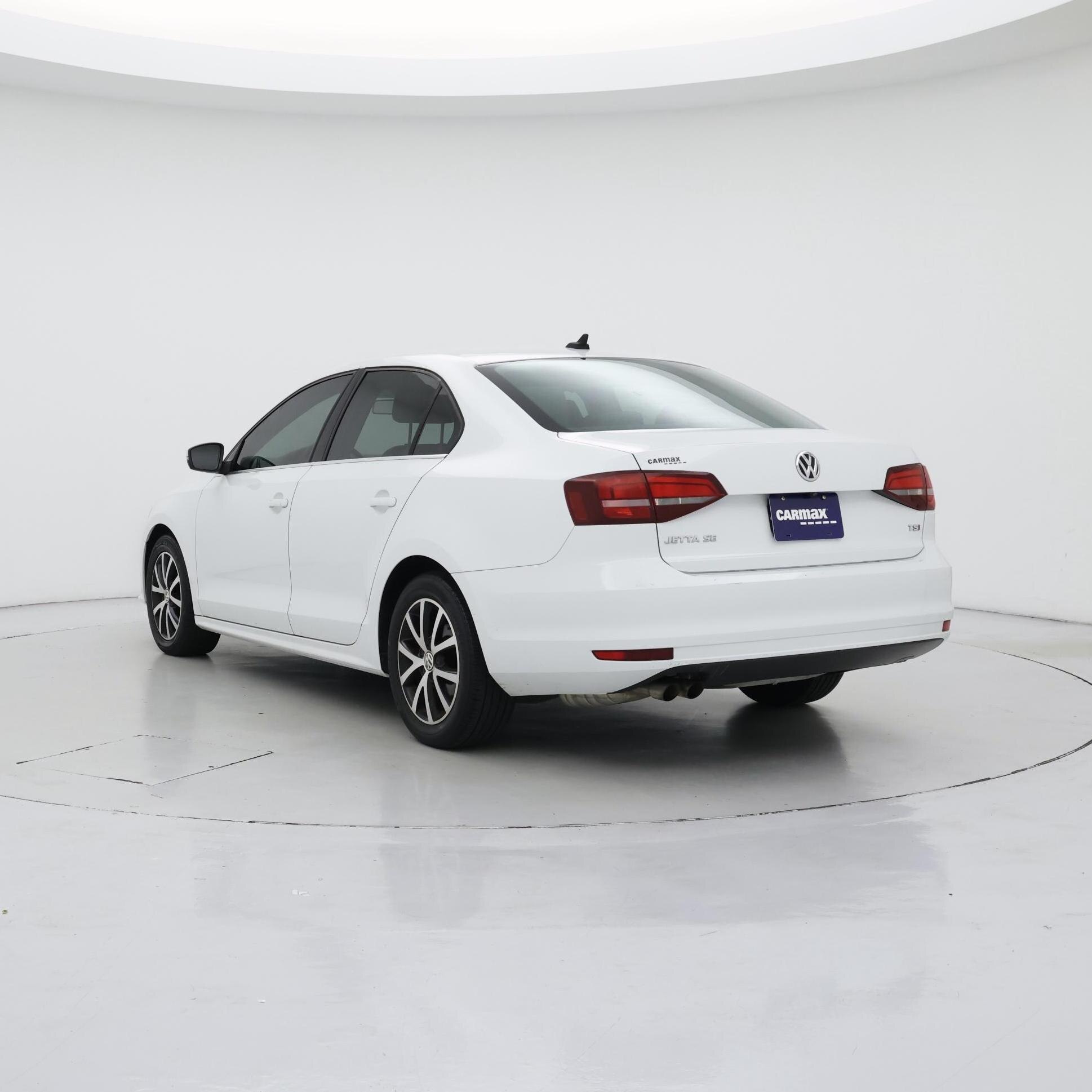 Thumbnail: 2017 Volkswagen Jetta - 2