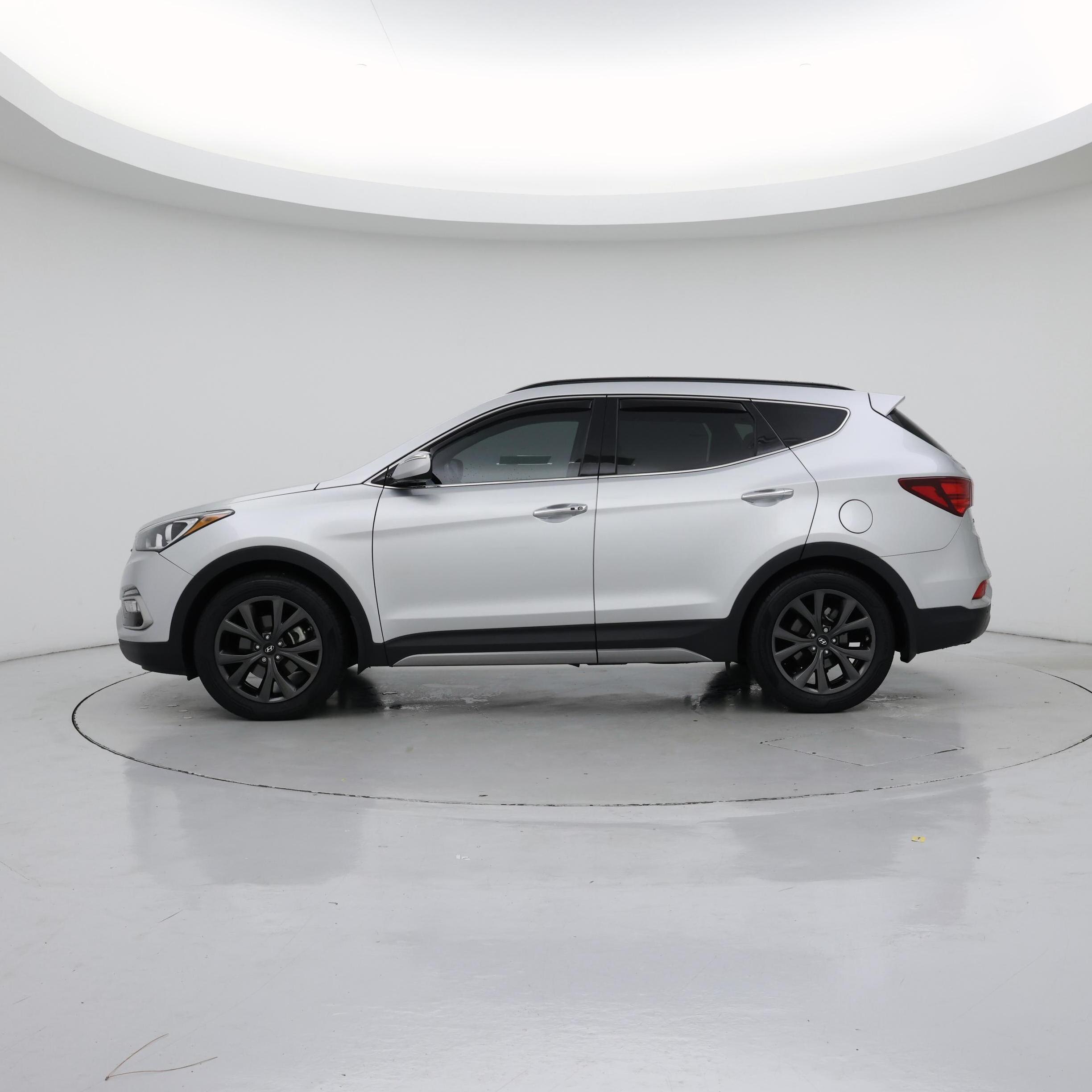 Thumbnail: 2017 Hyundai Santa Fe - 3