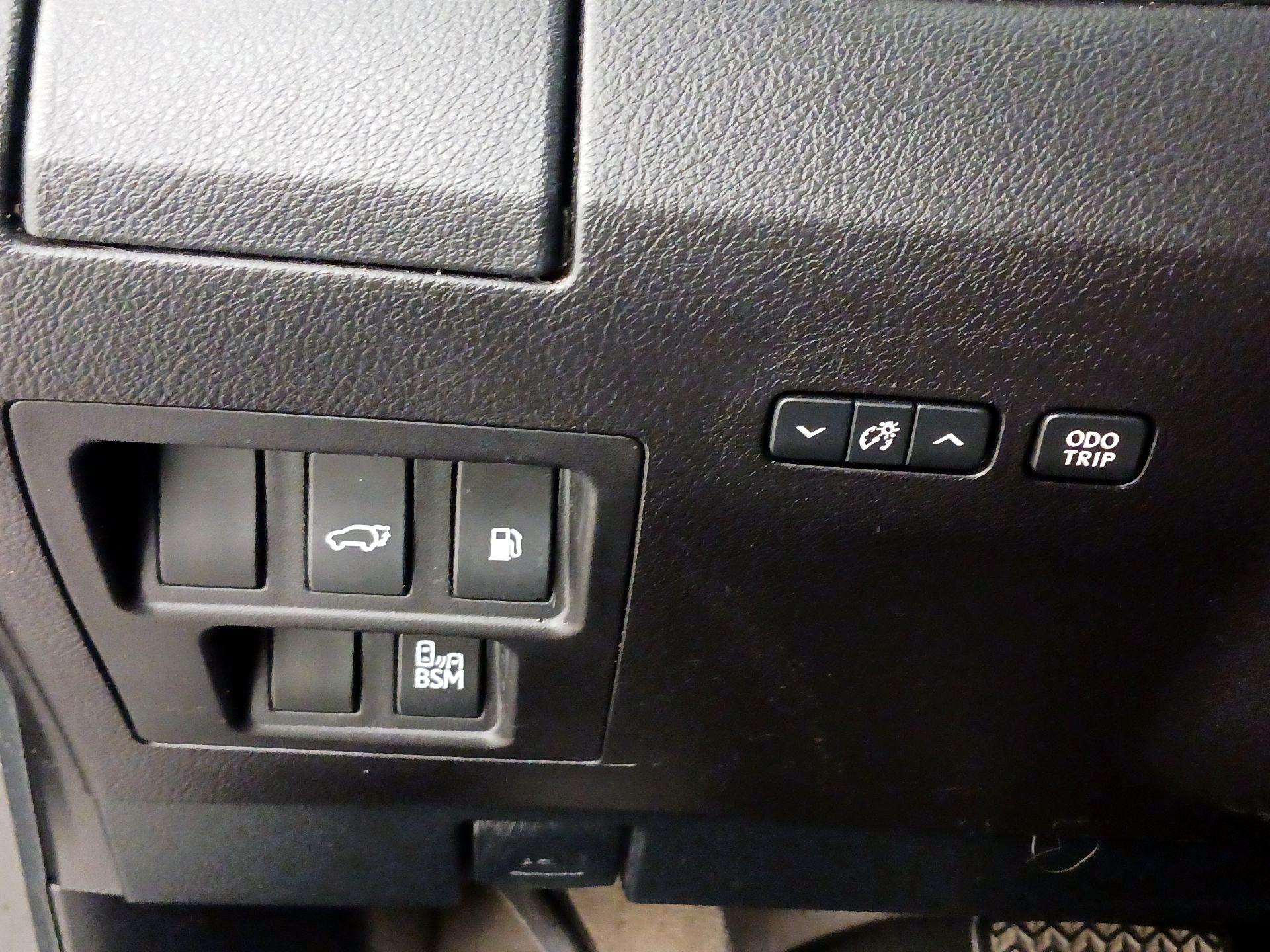 Thumbnail: 2015 Lexus RX - 13