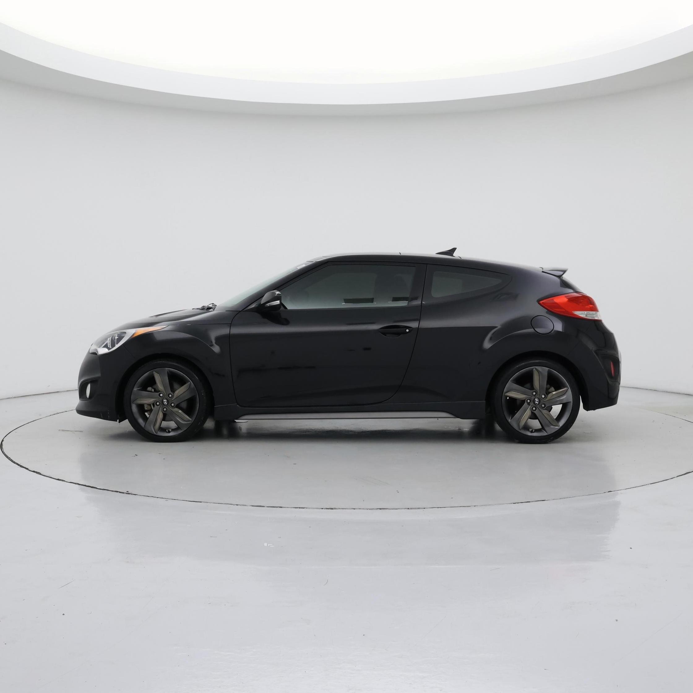 Thumbnail: 2015 Hyundai Veloster - 3