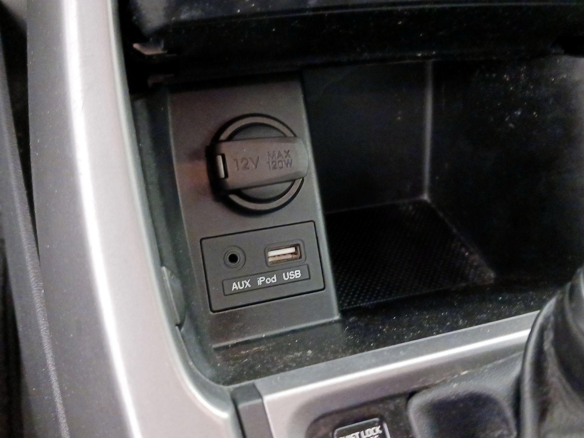 Thumbnail: 2014 Hyundai Elantra - 17