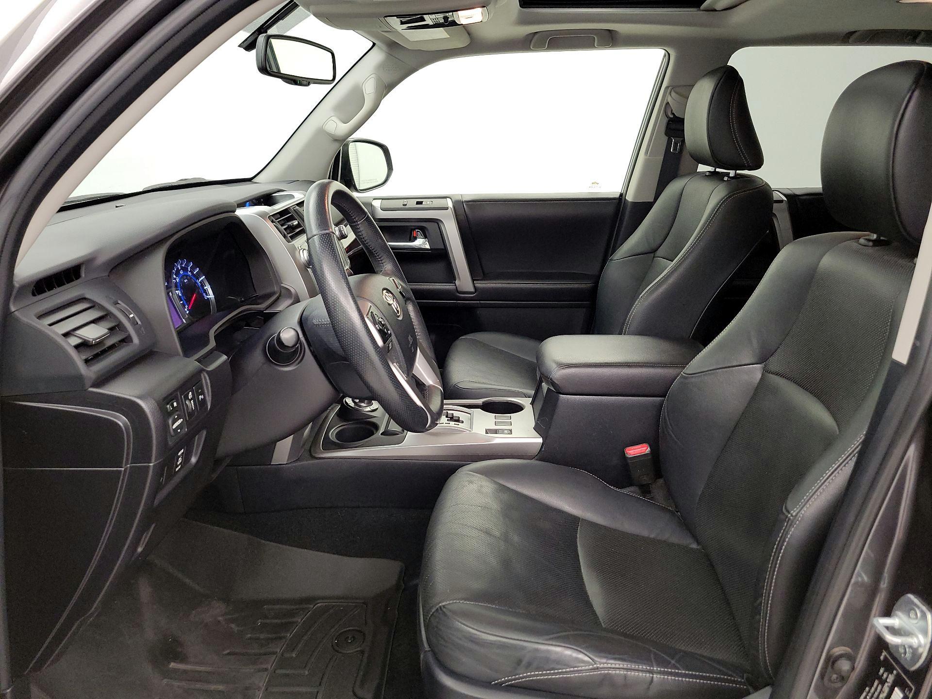 Thumbnail: 2016 Toyota 4Runner - 11