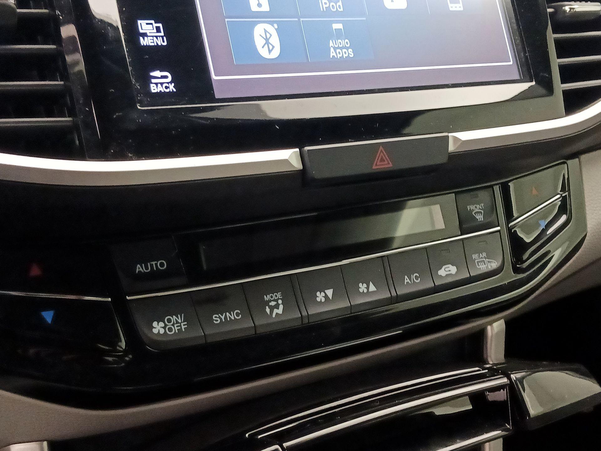 Thumbnail: 2017 Honda Accord - 15