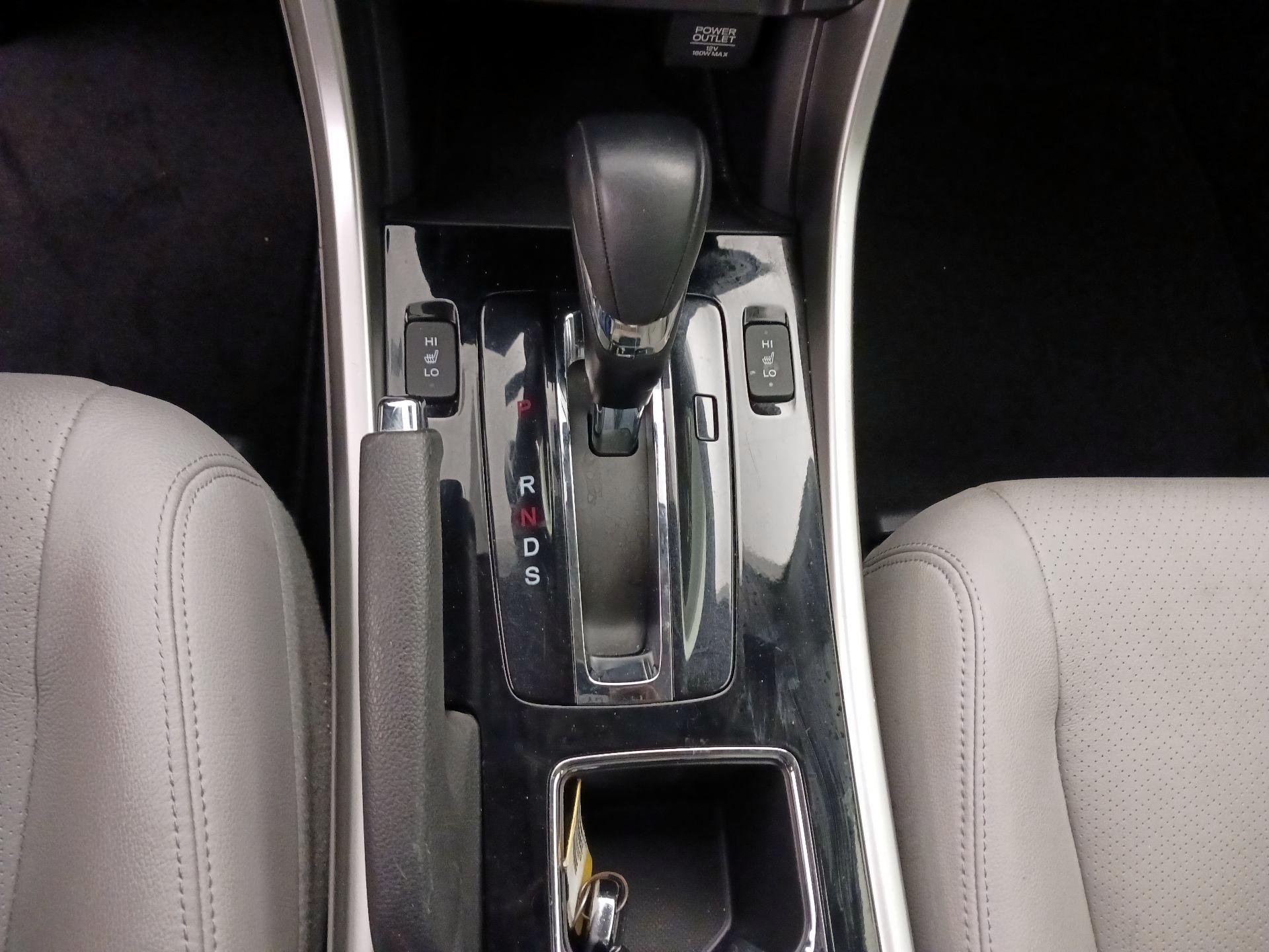 Thumbnail: 2017 Honda Accord - 16