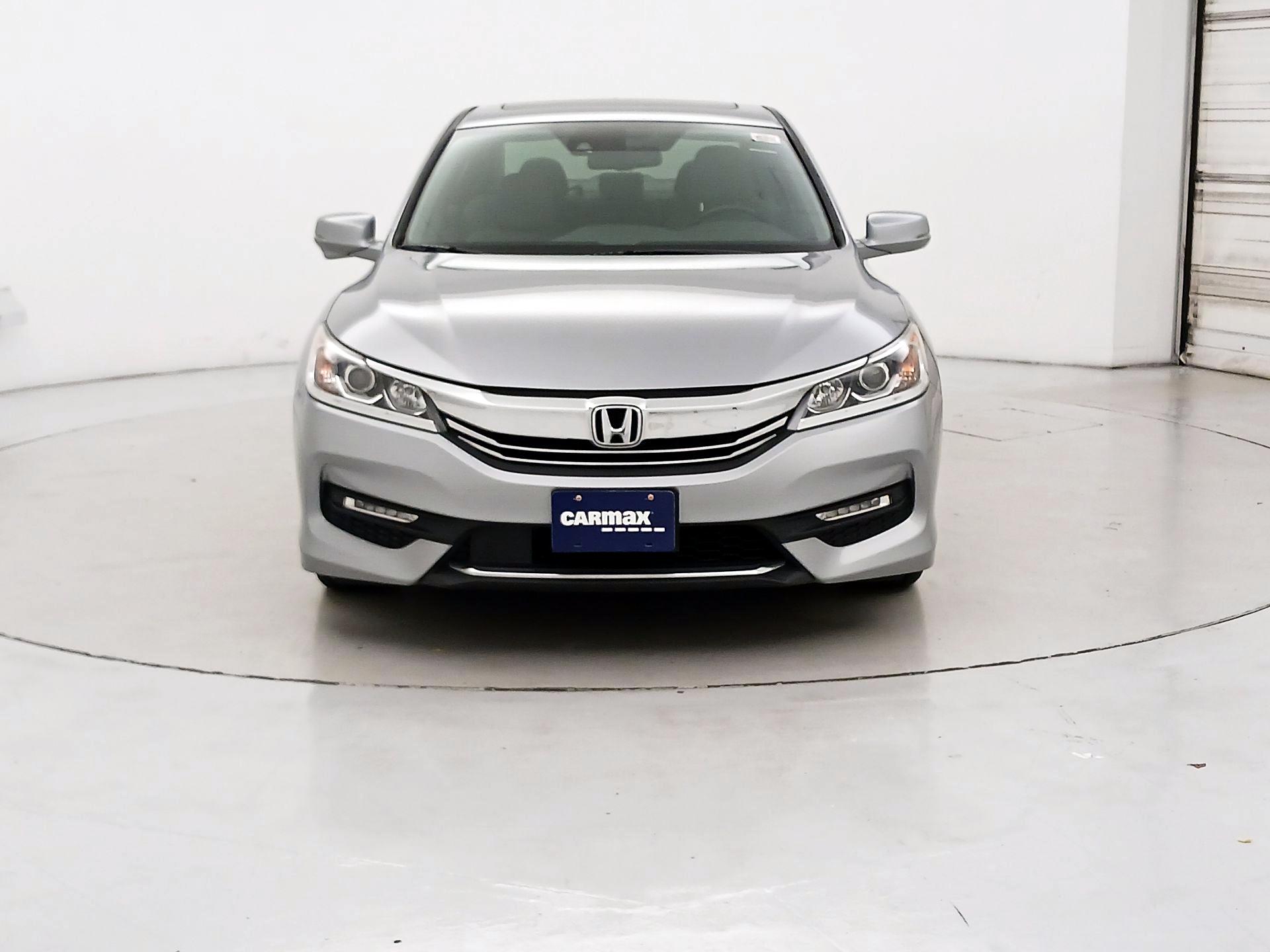 Thumbnail: 2017 Honda Accord - 2