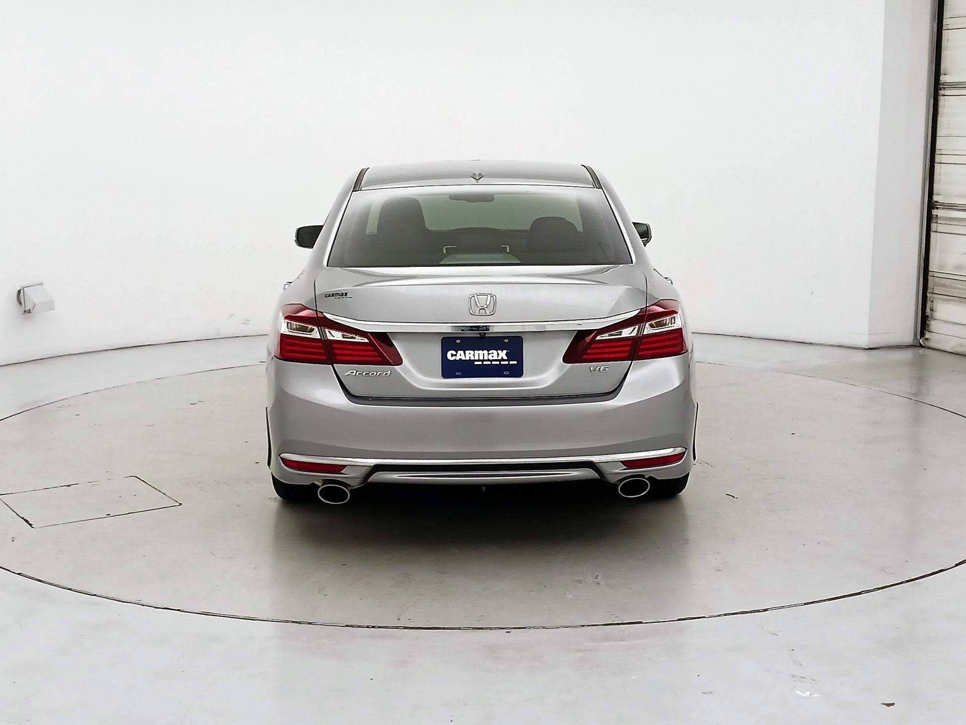 Thumbnail: 2017 Honda Accord - 6