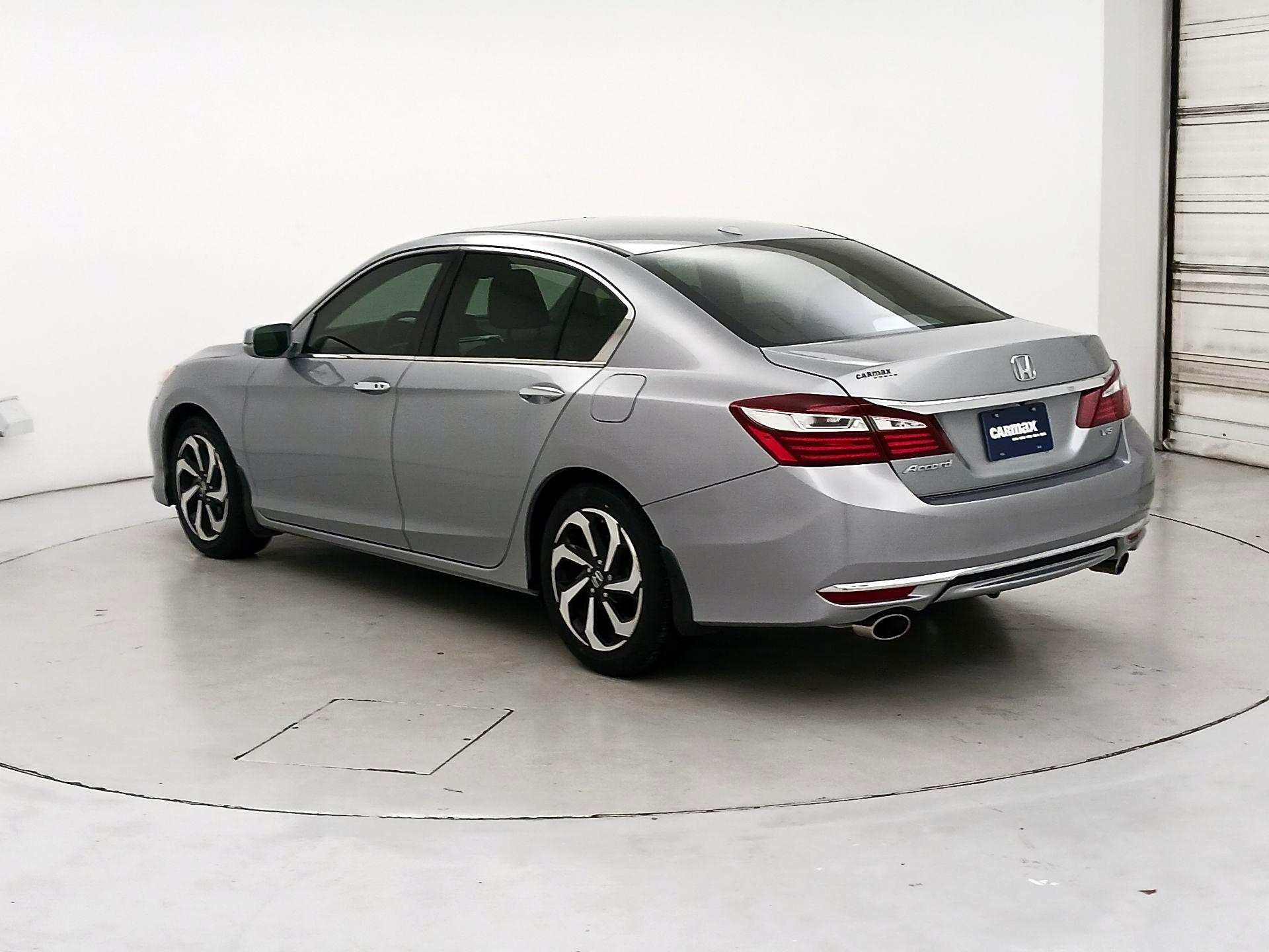 Thumbnail: 2017 Honda Accord - 7