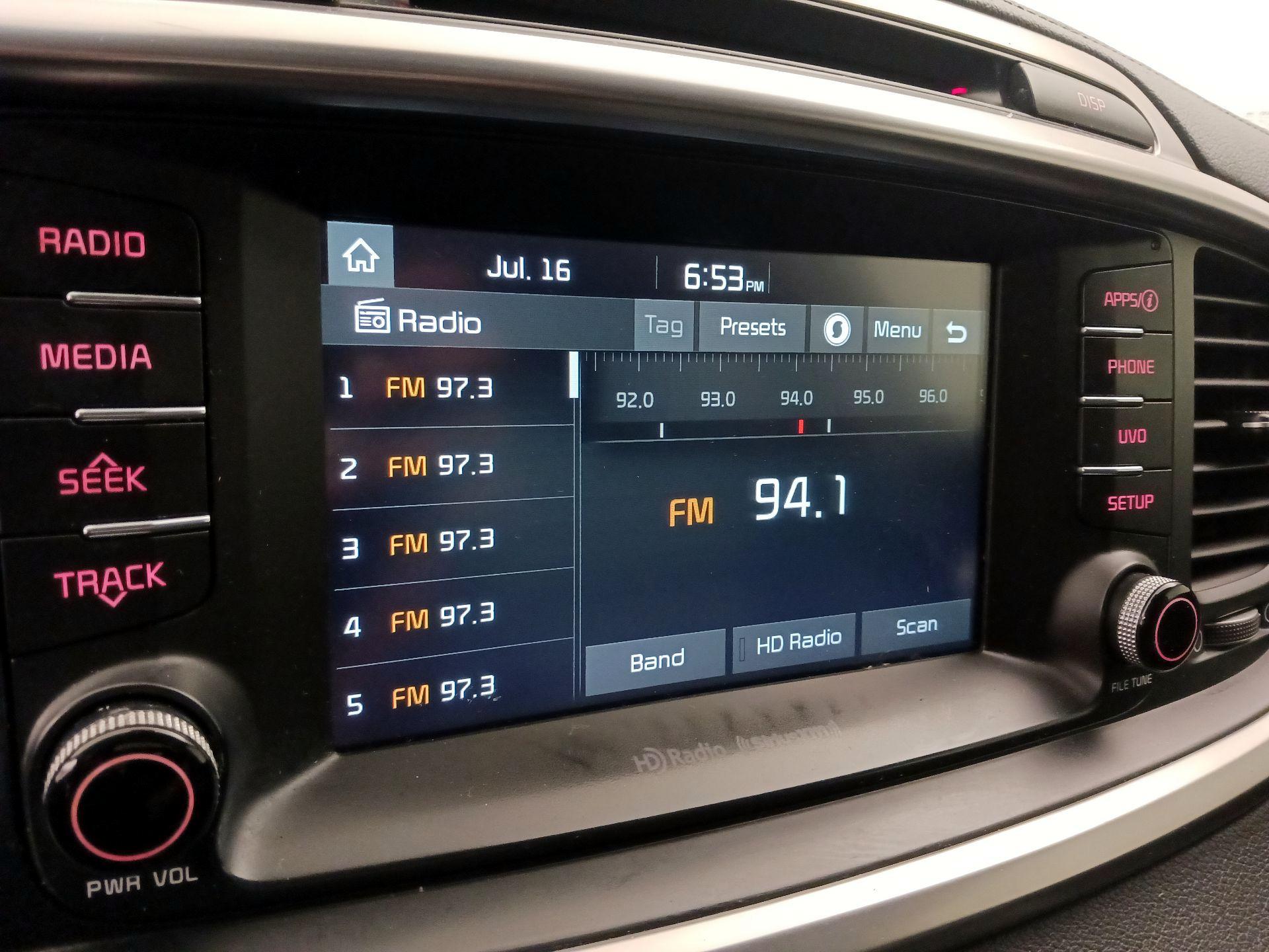 Thumbnail: 2017 Kia Sorento - 15