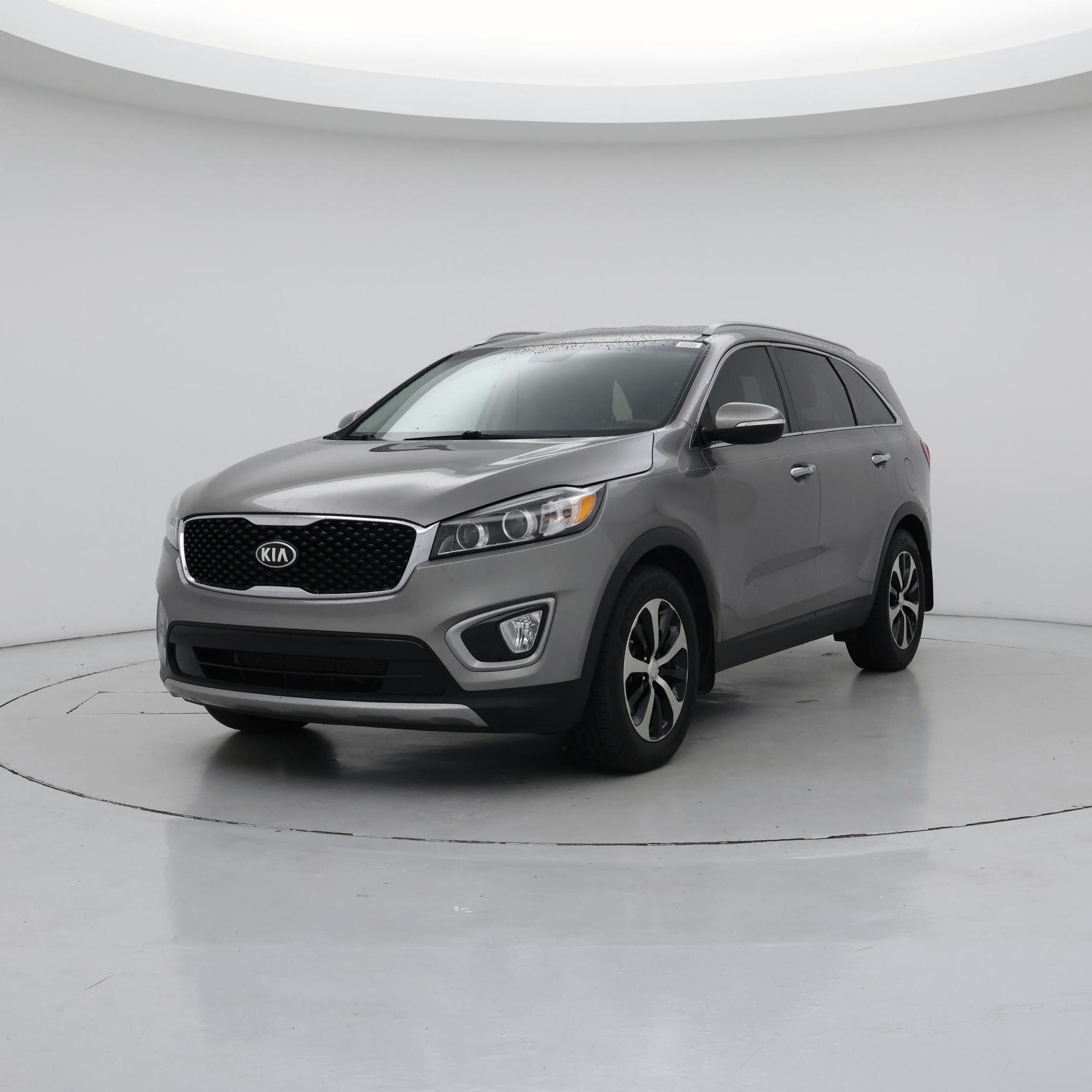 Thumbnail: 2017 Kia Sorento - 4