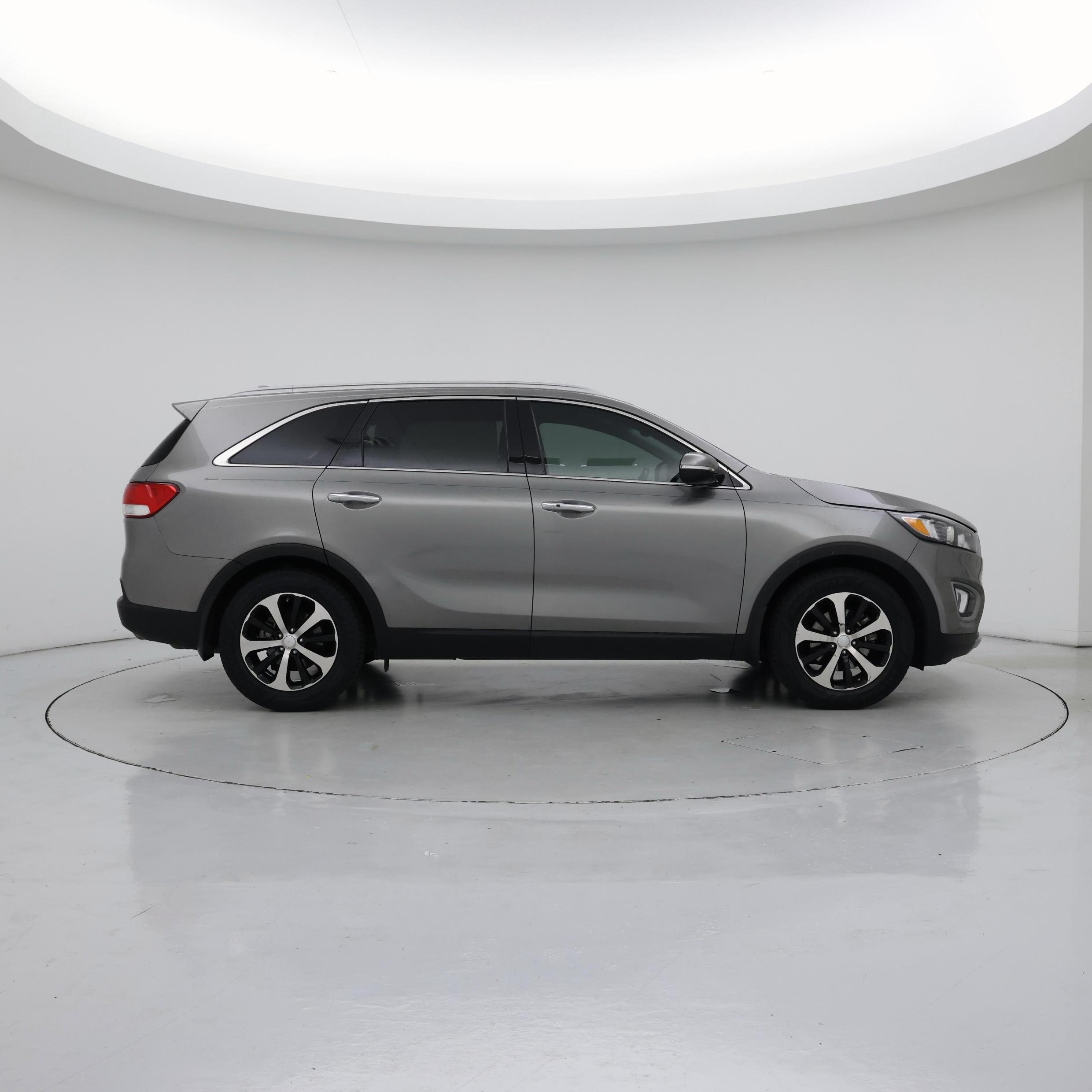 Thumbnail: 2017 Kia Sorento - 7