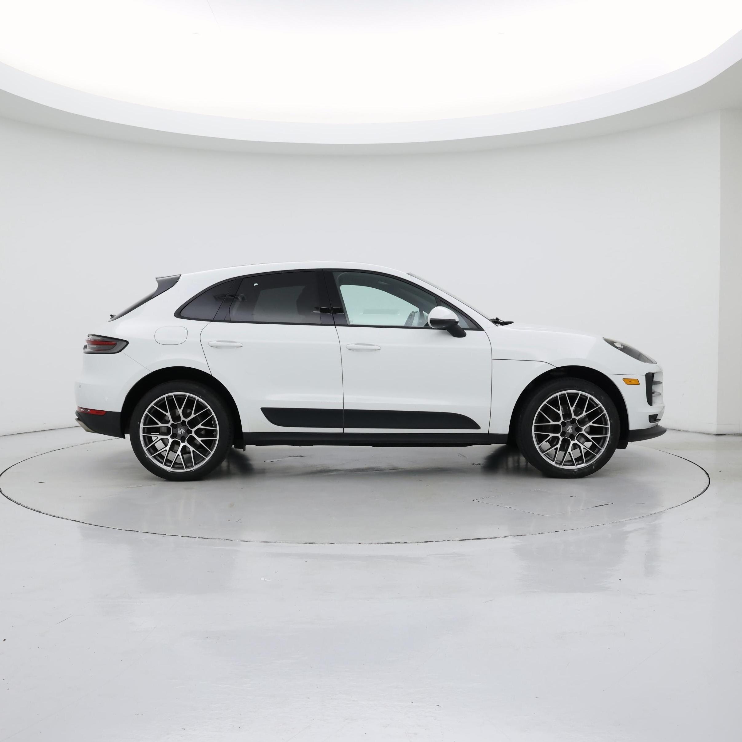 Thumbnail: 2019 Porsche Macan - 7