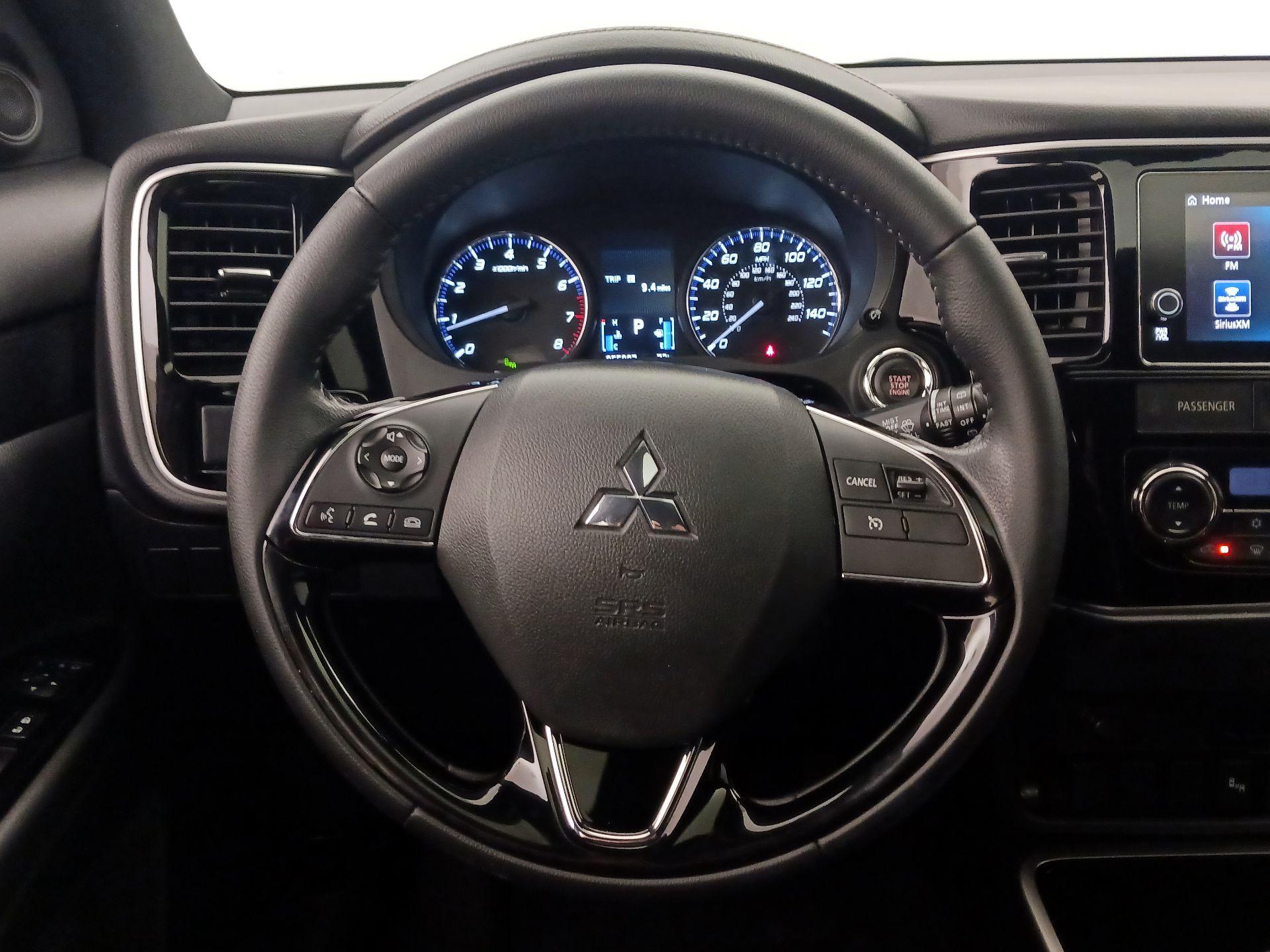 Thumbnail: 2018 Mitsubishi Outlander - 10