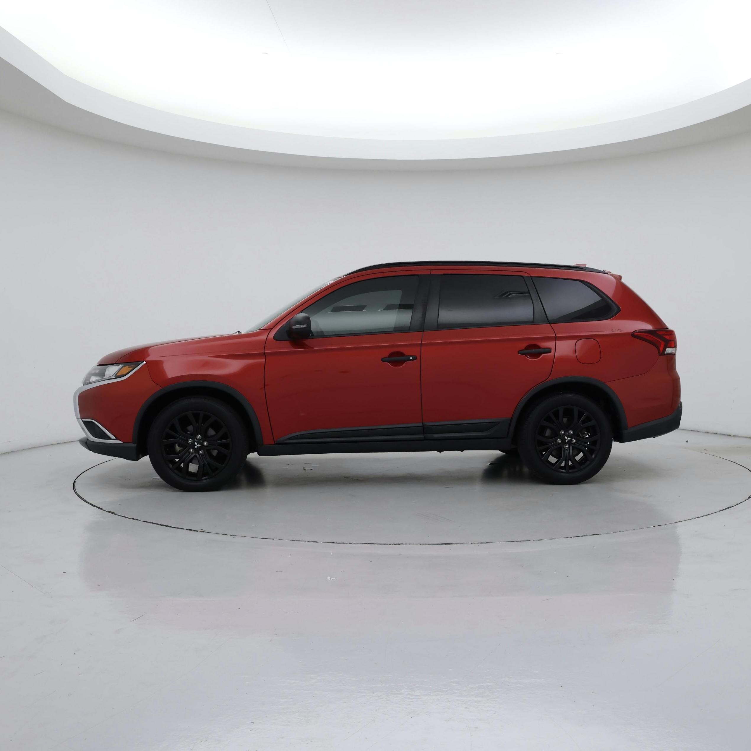Thumbnail: 2018 Mitsubishi Outlander - 3
