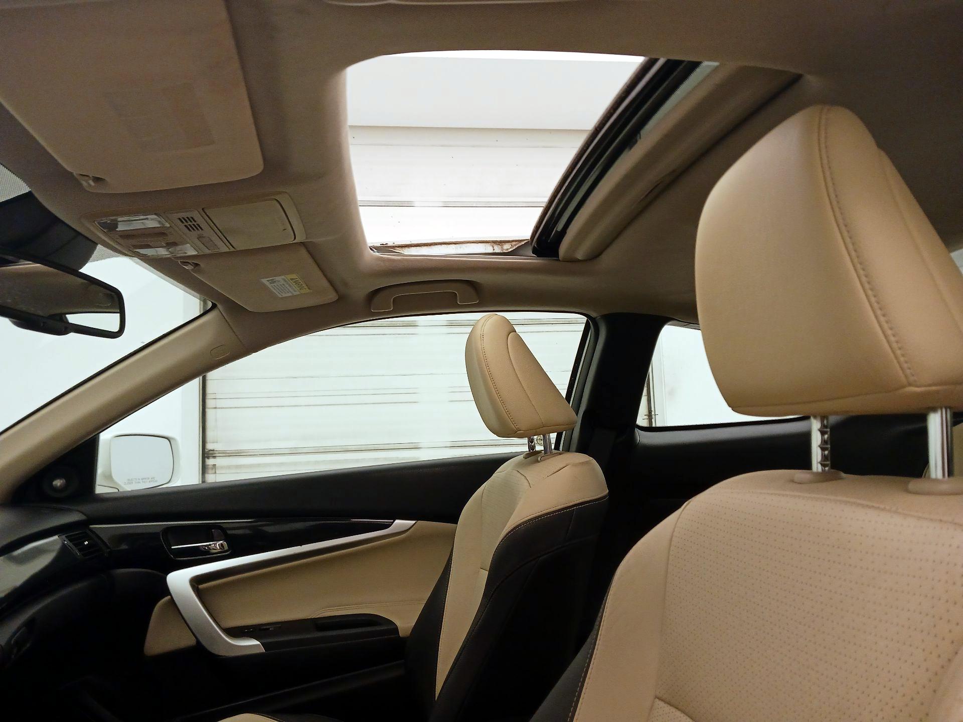 Thumbnail: 2015 Honda Accord - 17
