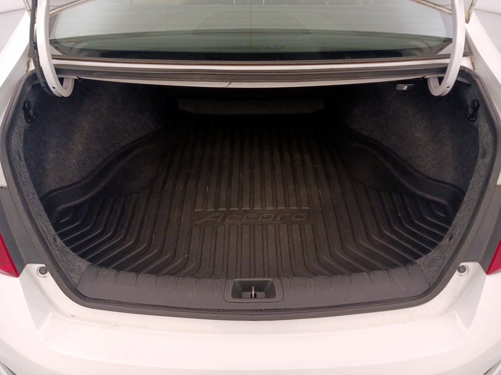 Thumbnail: 2015 Honda Accord - 19