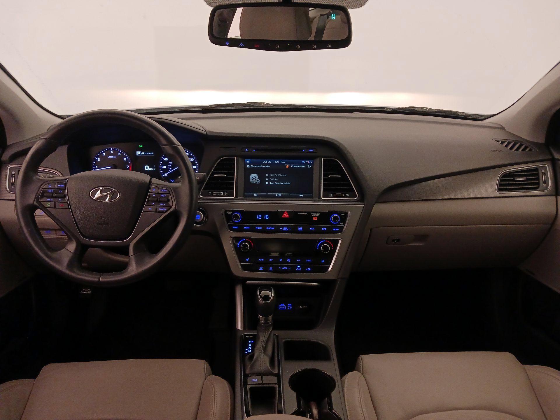 Thumbnail: 2015 Hyundai Sonata - 9