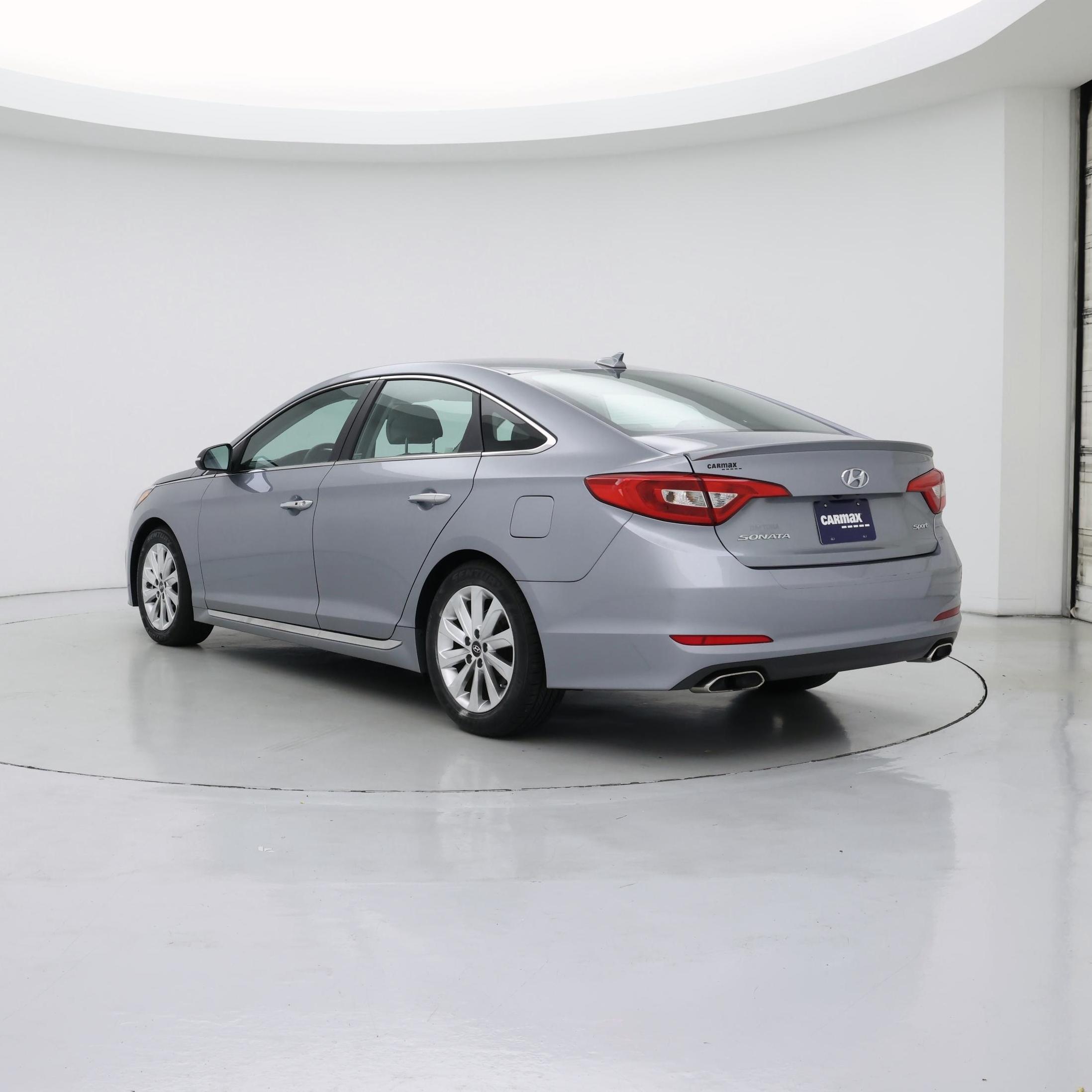 Thumbnail: 2015 Hyundai Sonata - 2