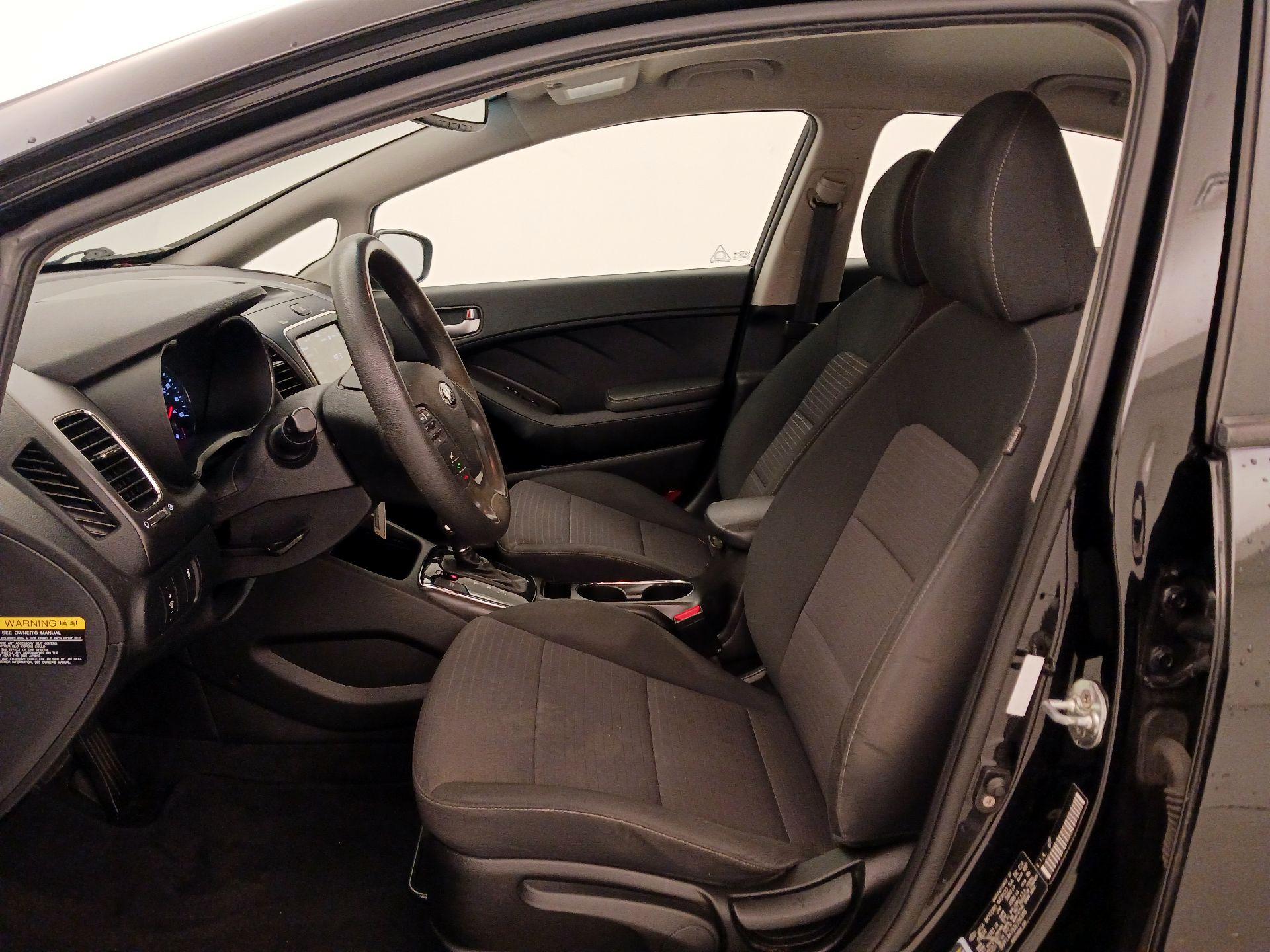 Thumbnail: 2018 Kia Forte - 11