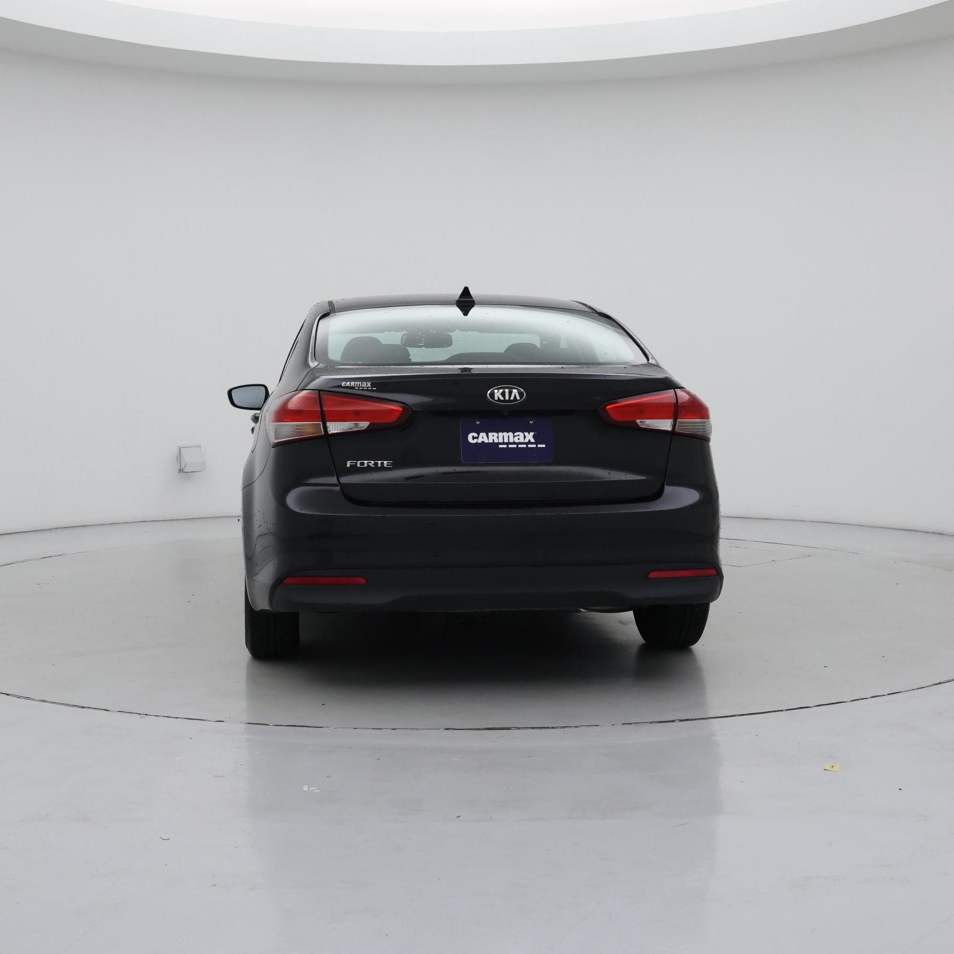 Thumbnail: 2018 Kia Forte - 6