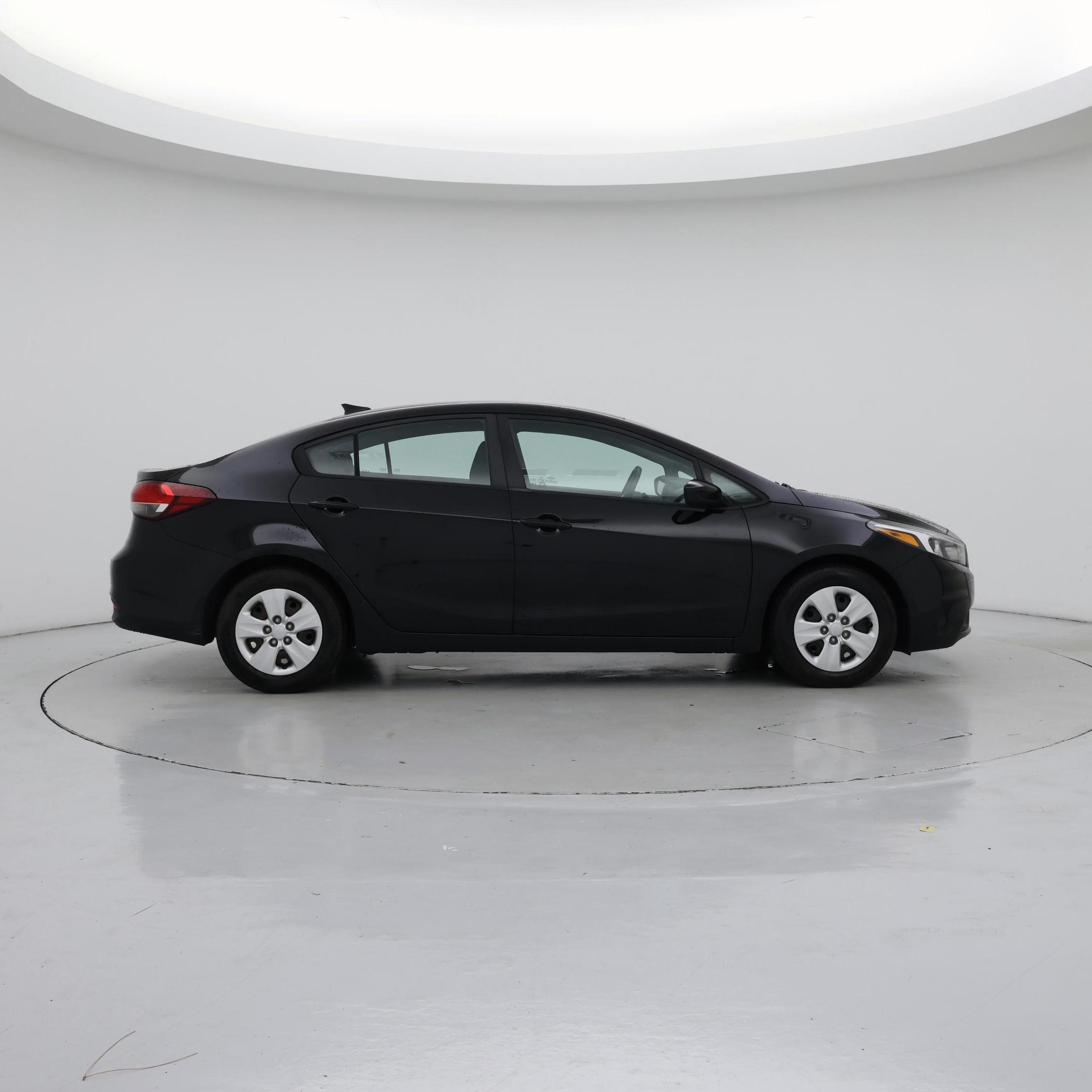Thumbnail: 2018 Kia Forte - 7