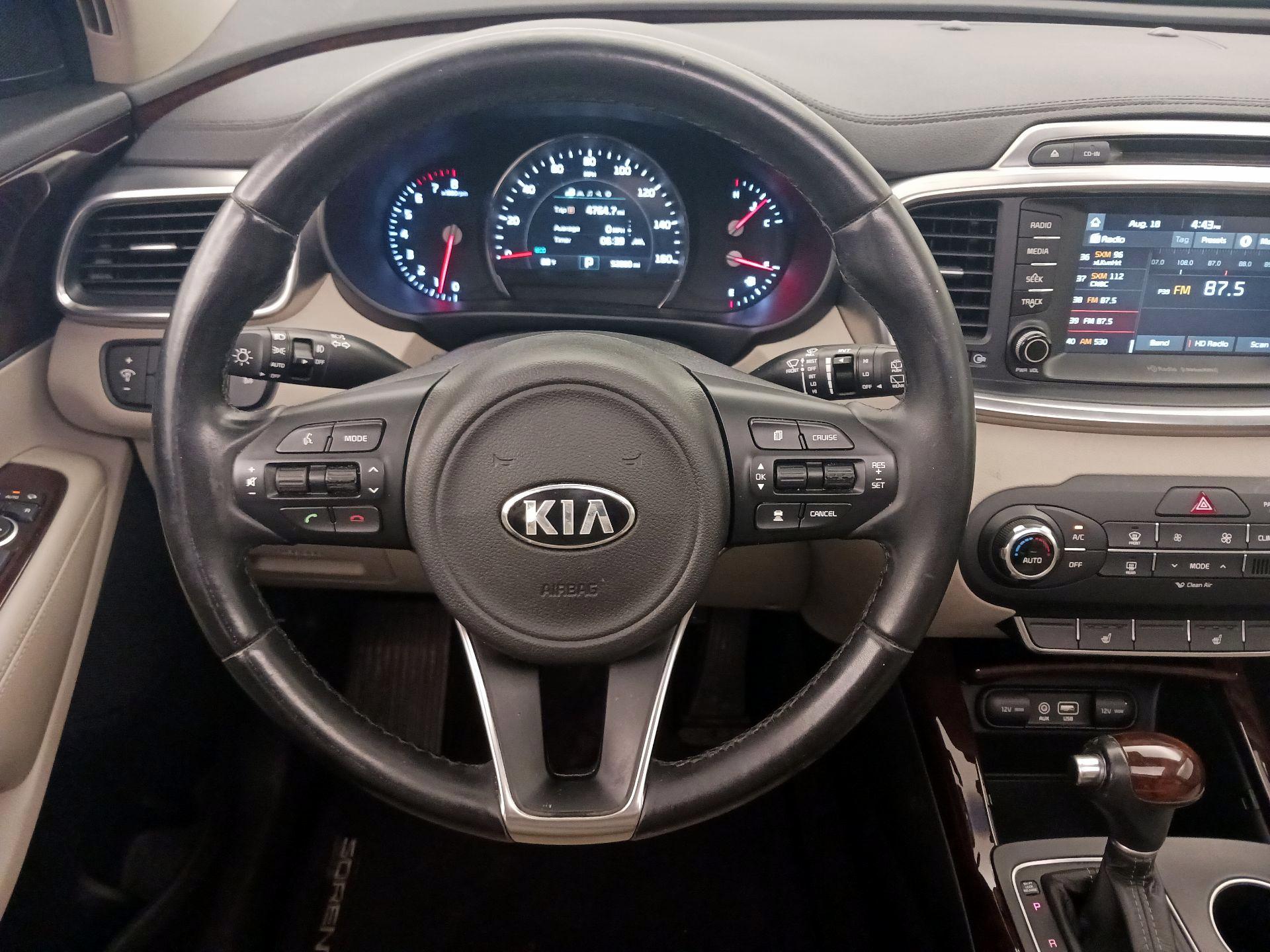 Thumbnail: 2017 Kia Sorento - 10
