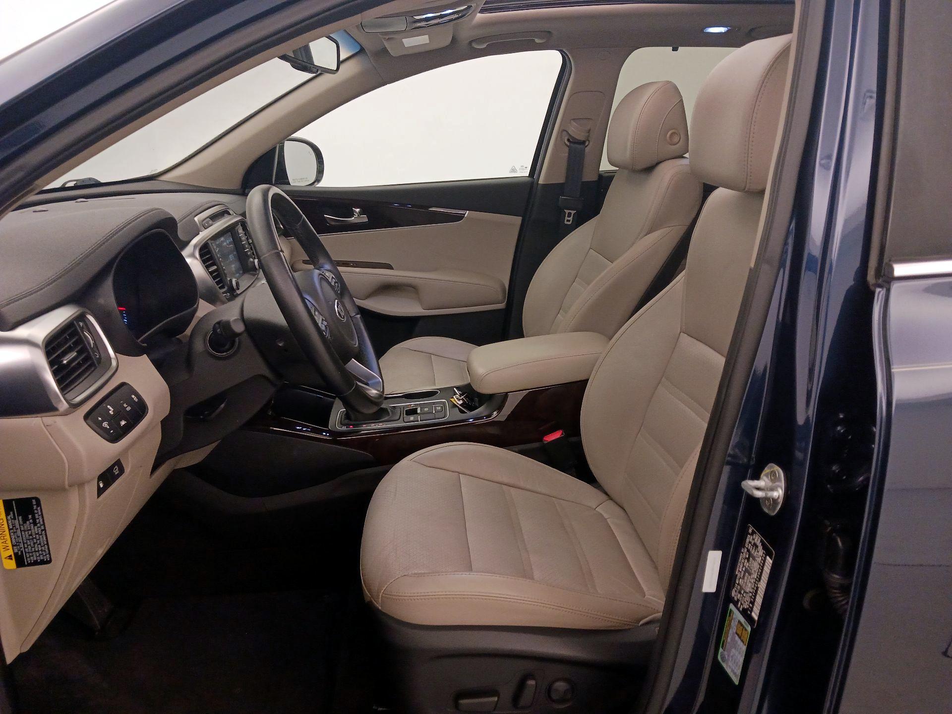 Thumbnail: 2017 Kia Sorento - 11