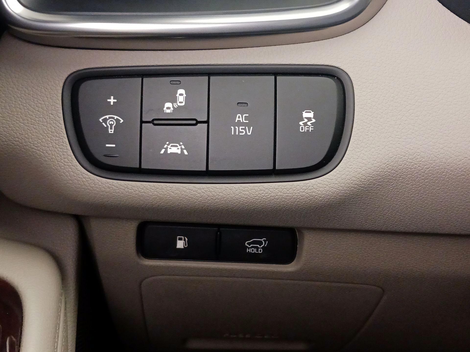 Thumbnail: 2017 Kia Sorento - 13