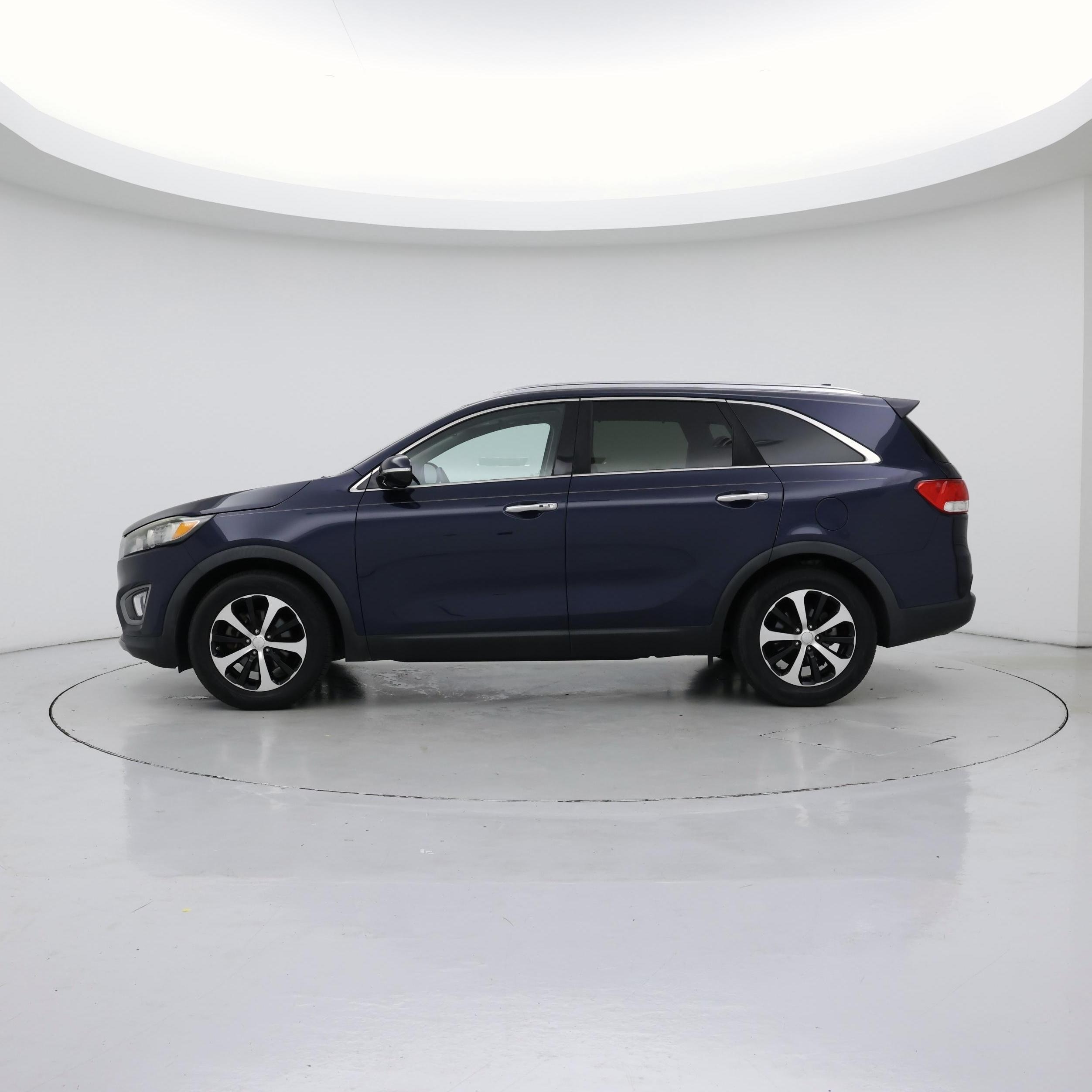 Thumbnail: 2017 Kia Sorento - 3