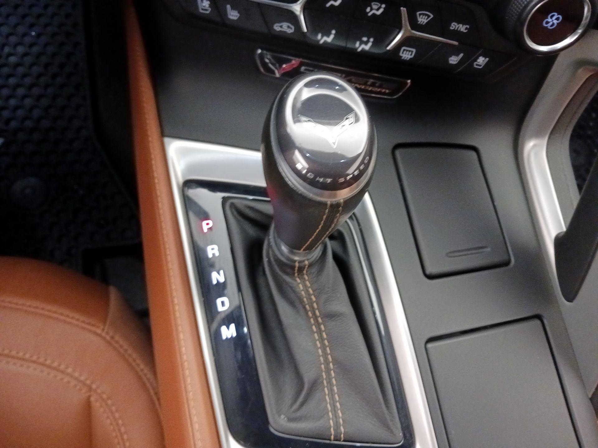 Thumbnail: 2015 Chevrolet Corvette - 17