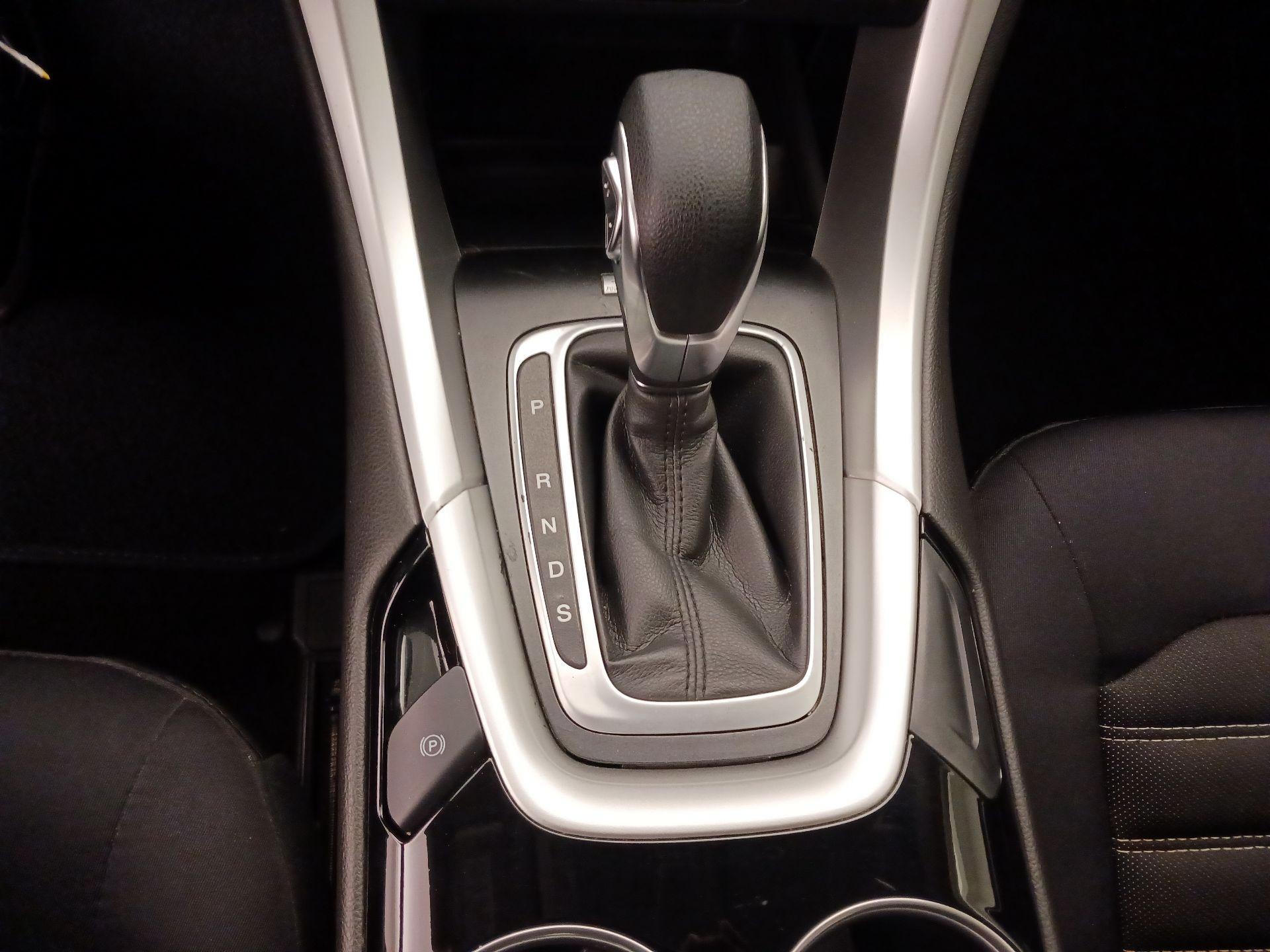 Thumbnail: 2015 Ford Fusion - 17