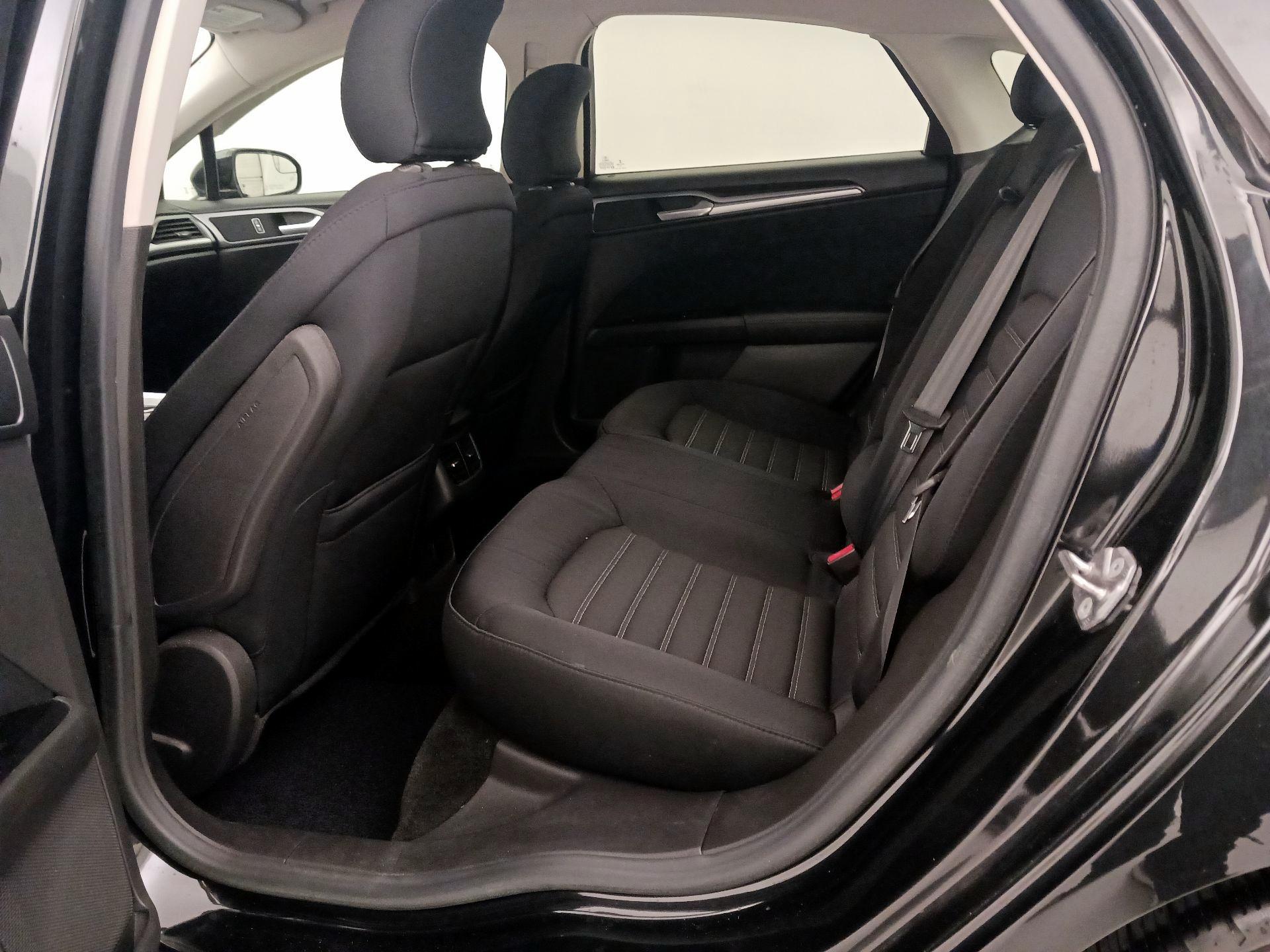 Thumbnail: 2015 Ford Fusion - 19
