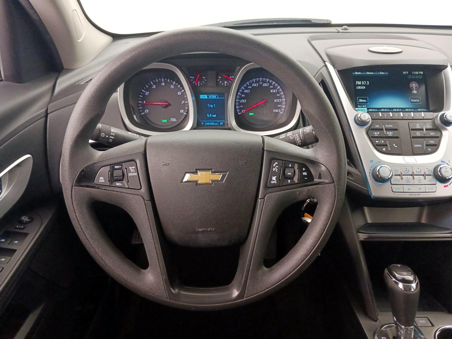 Thumbnail: 2017 Chevrolet Equinox - 10