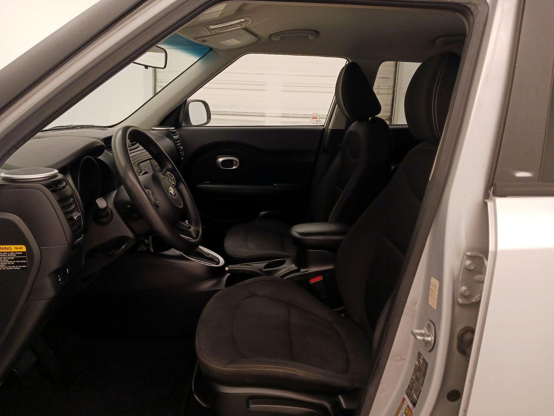Thumbnail: 2016 Kia Soul - 9