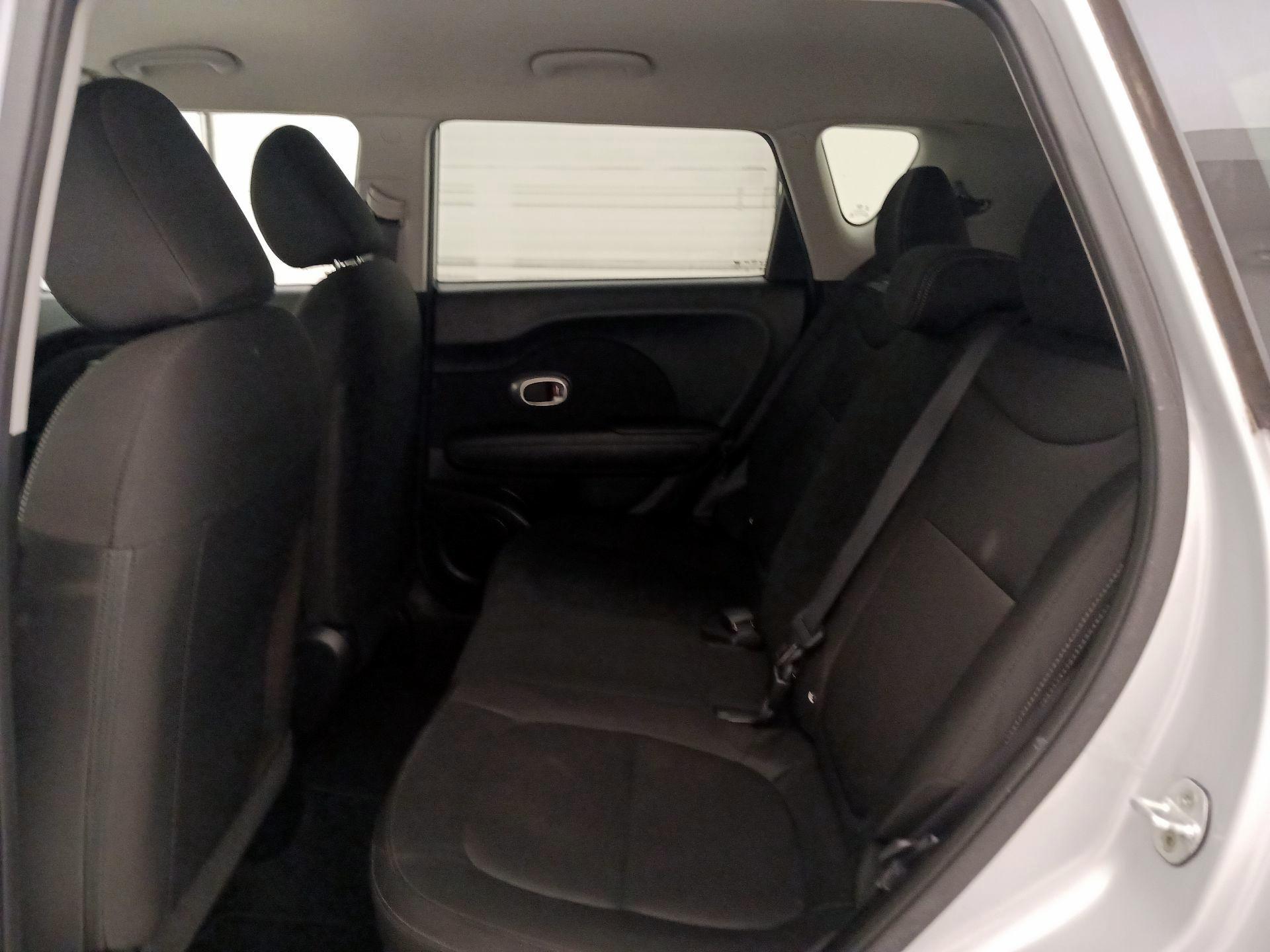 Thumbnail: 2016 Kia Soul - 17