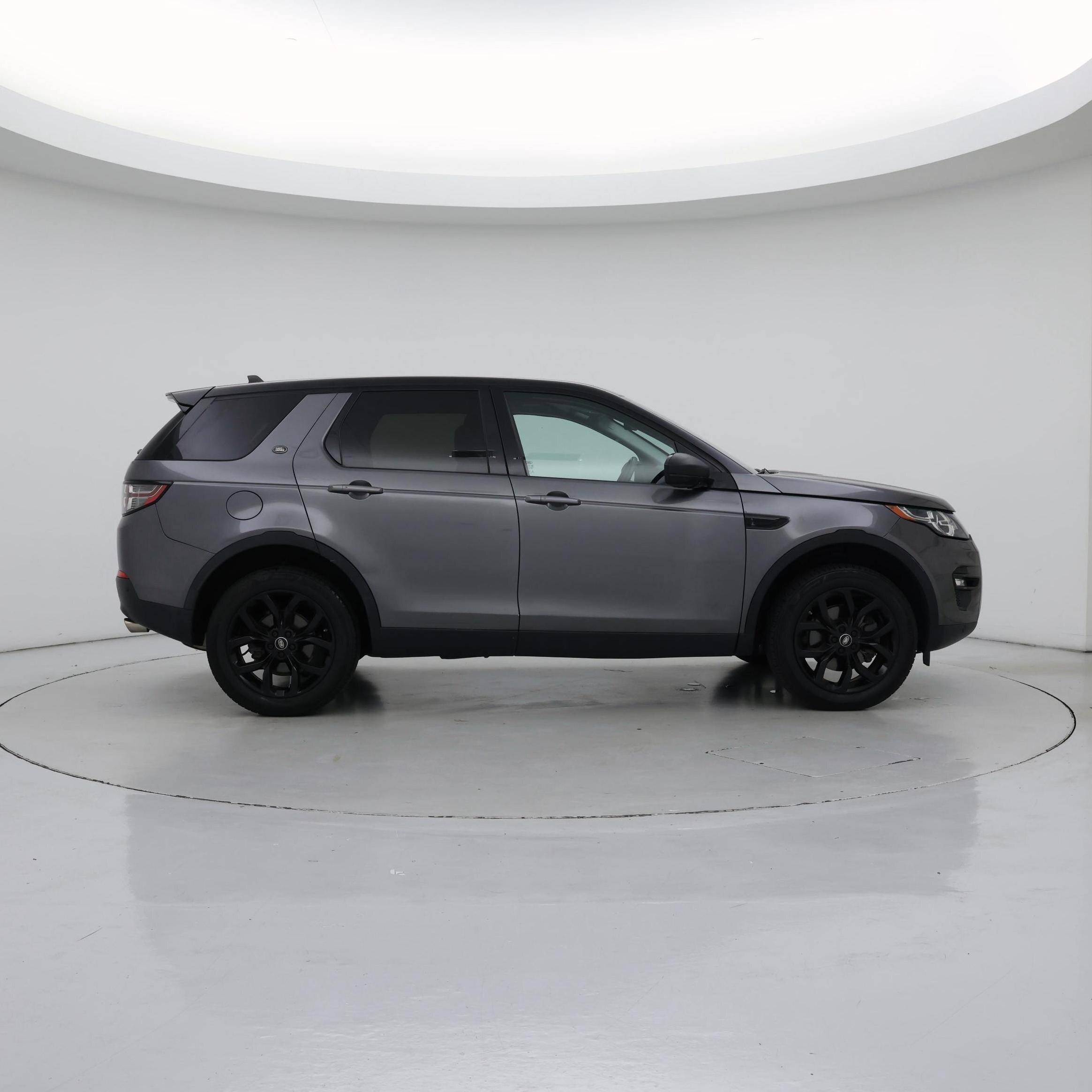Thumbnail: 2016 Land Rover Discovery Sport - 7