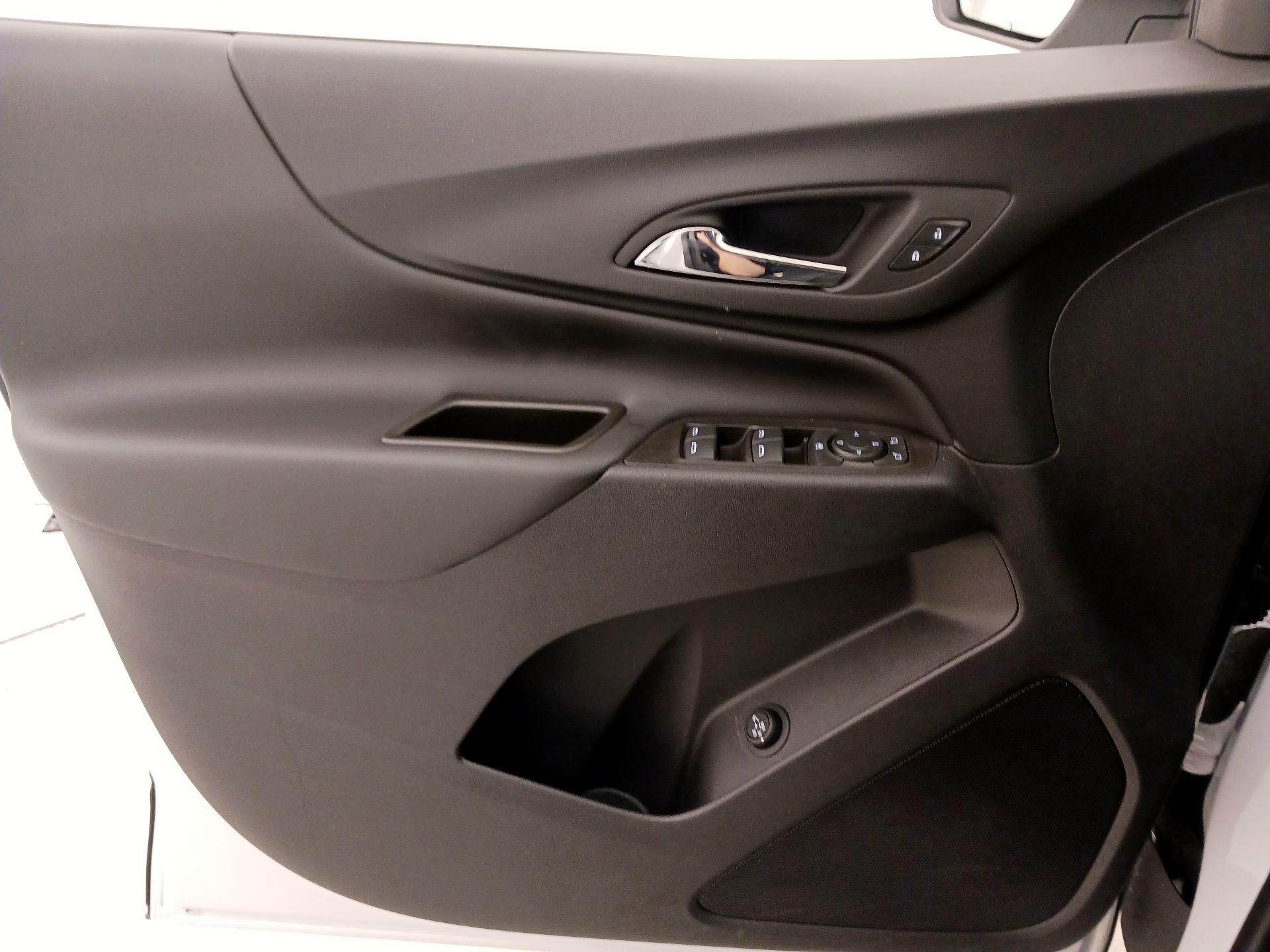 Thumbnail: 2024 Chevrolet Equinox - 12