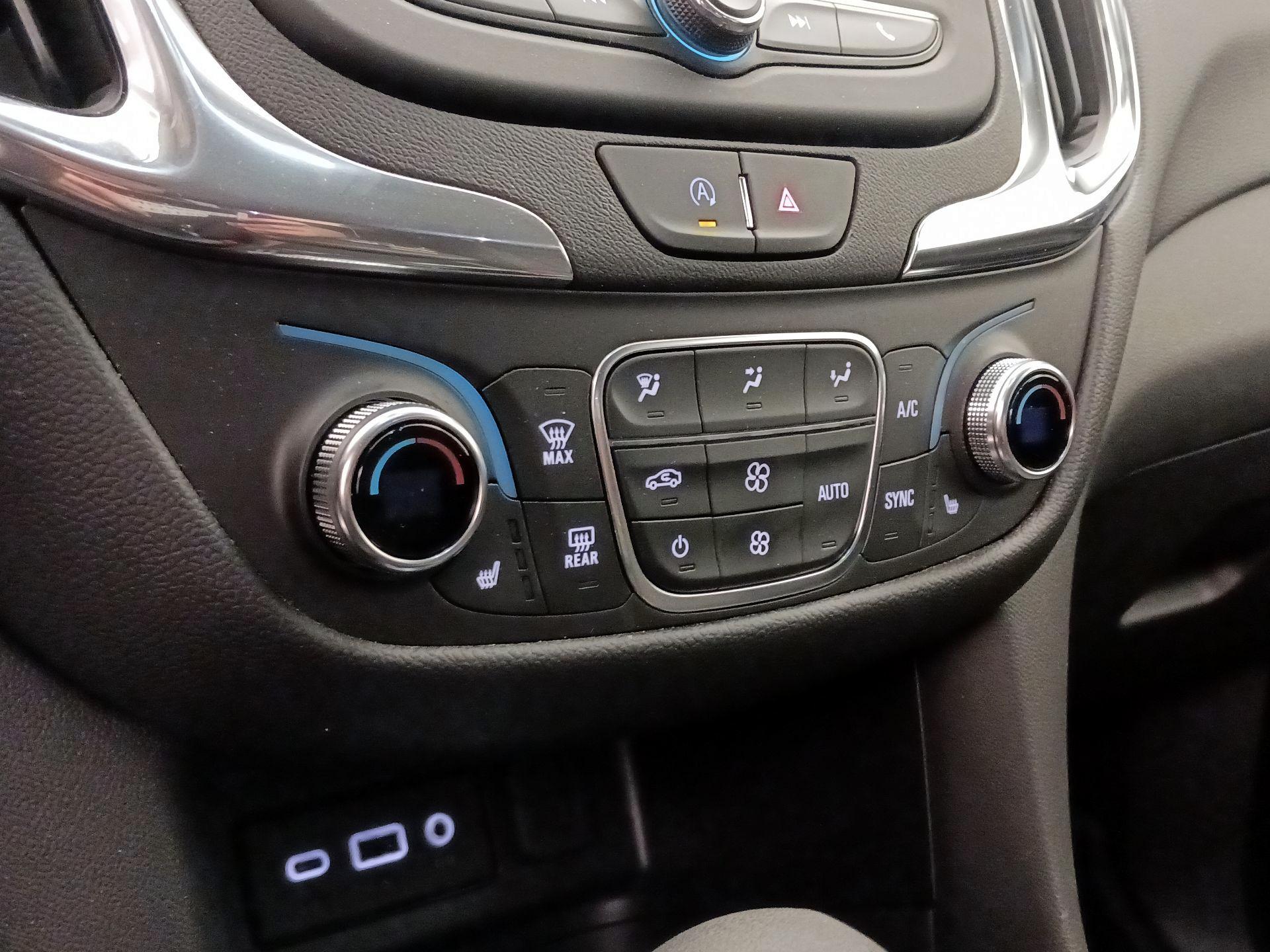 Thumbnail: 2024 Chevrolet Equinox - 16