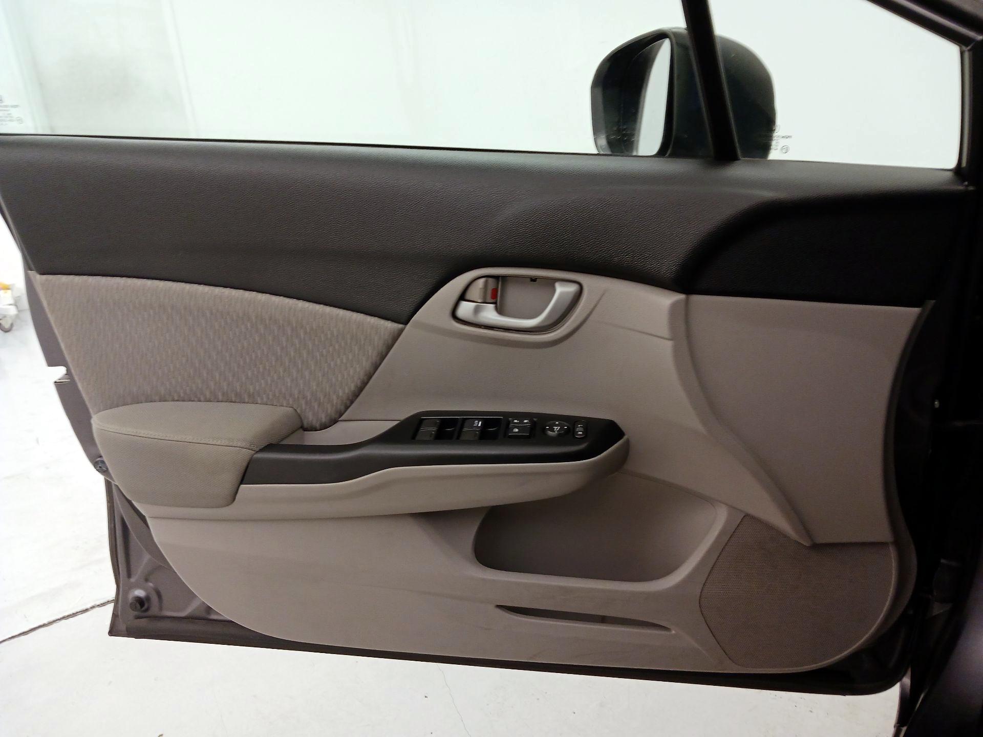 Thumbnail: 2015 Honda Civic - 10
