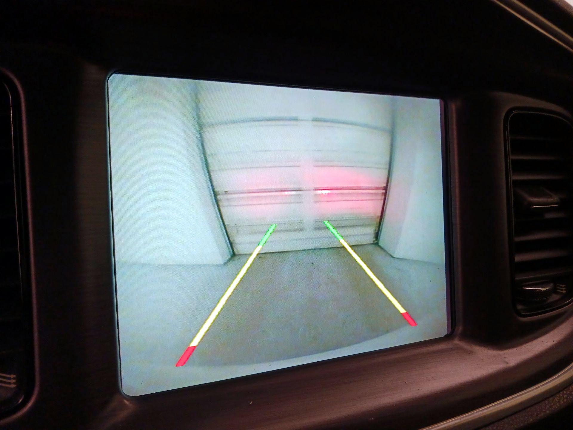 Thumbnail: 2018 Dodge Charger - 14