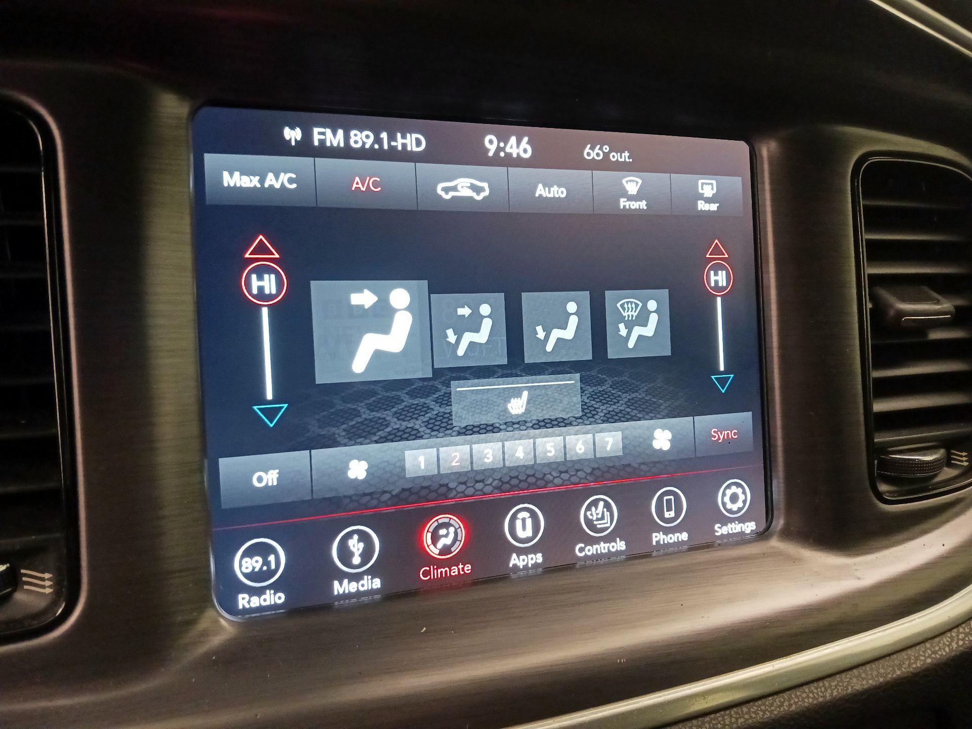 Thumbnail: 2018 Dodge Charger - 16